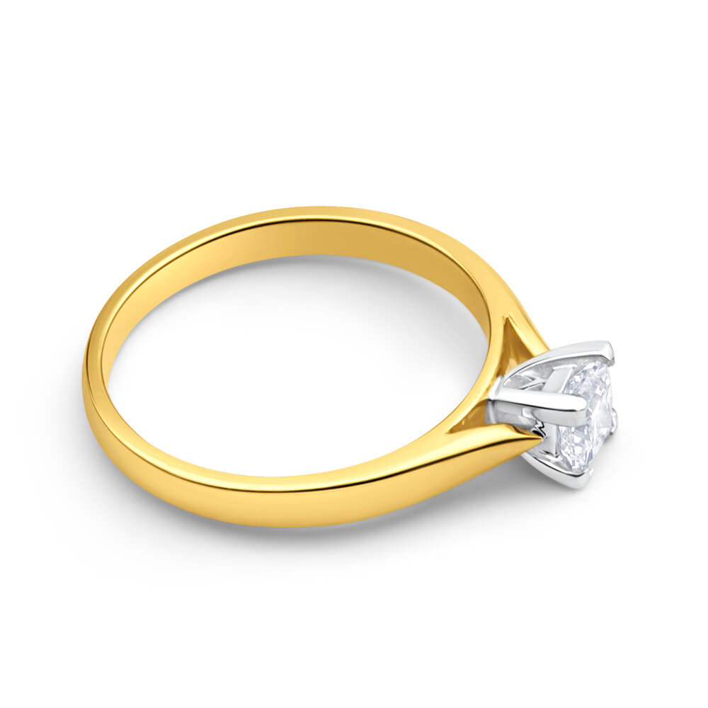 18ct Yellow Gold Solitaire Ring with 0.5 Carat Diamond - Elegant Engagement Ring for Women, Perfect for Proposals, Anniversaries & Special Occasions