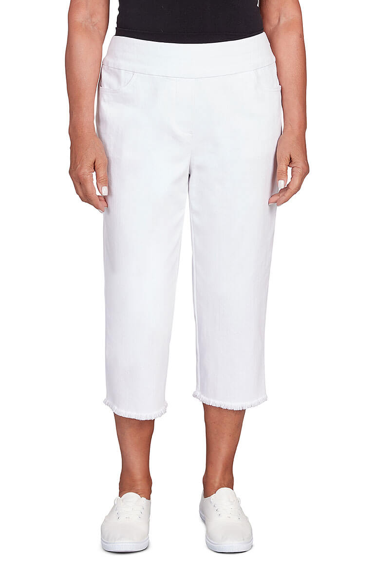Petite Frayed Denim Capri Pants for Women - Stylish Distressed Ankle-Length Jeans | Perfect for Casual Outings, Summer Wear & Boho Fashion