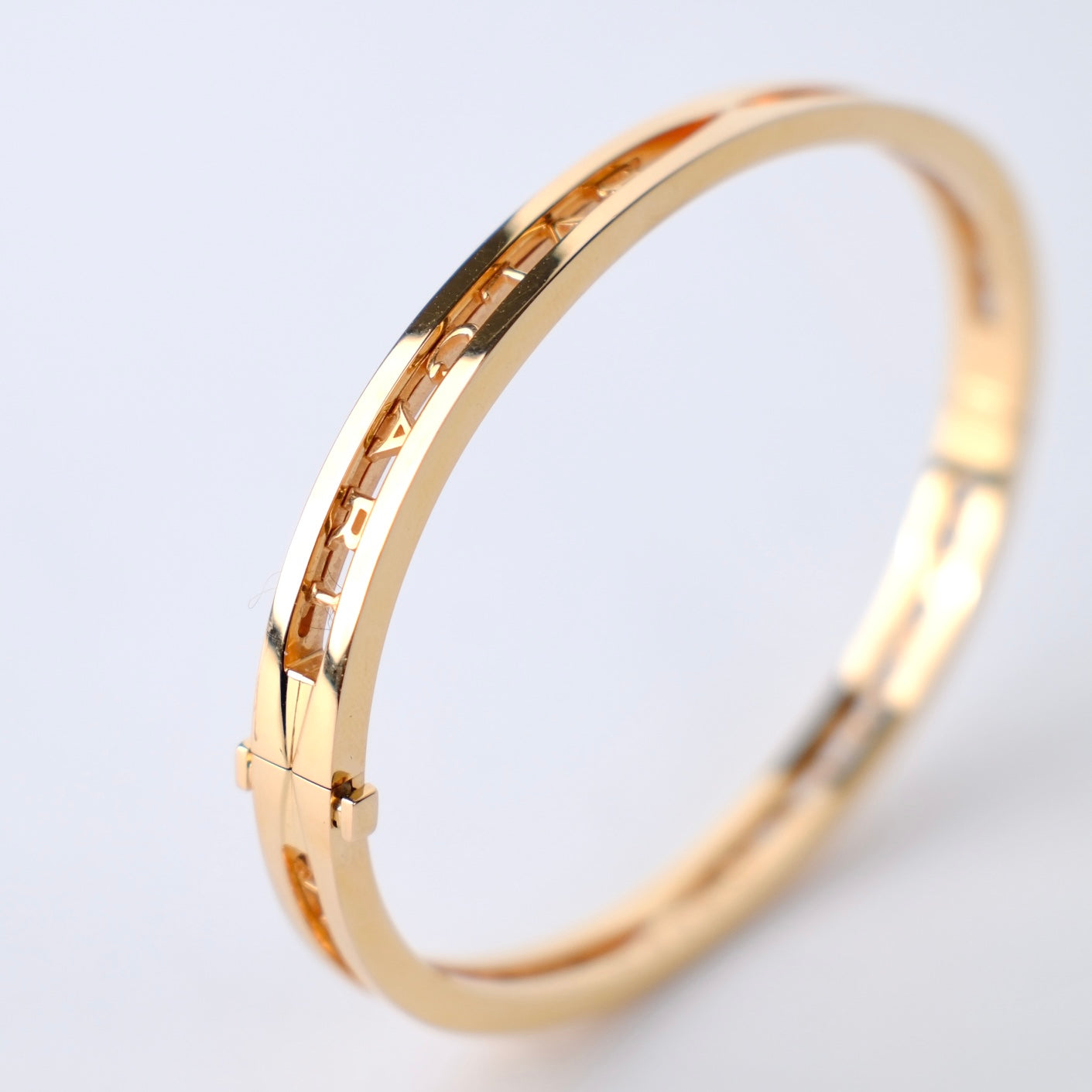 Bvlgari B Zero1 18K Gold Bracelet for Women - Size S/M - Luxury Italian Jewelry for Gifts, Anniversaries & Special Occasions