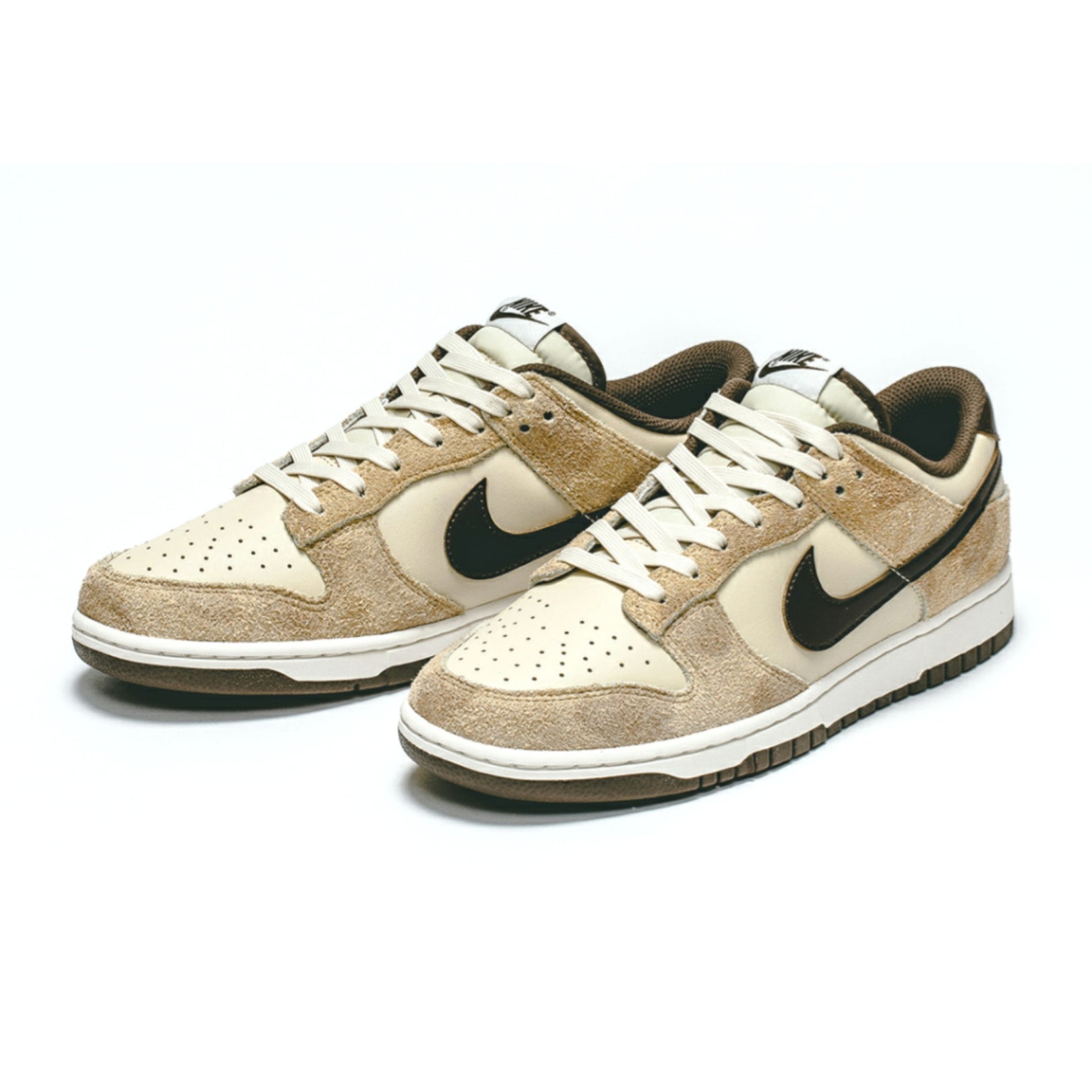 Nike Dunk Low PRM Animal Pack Giraffe Sneakers - Men's/Women's Basketball Shoes for Casual Wear & Street Style Fashion