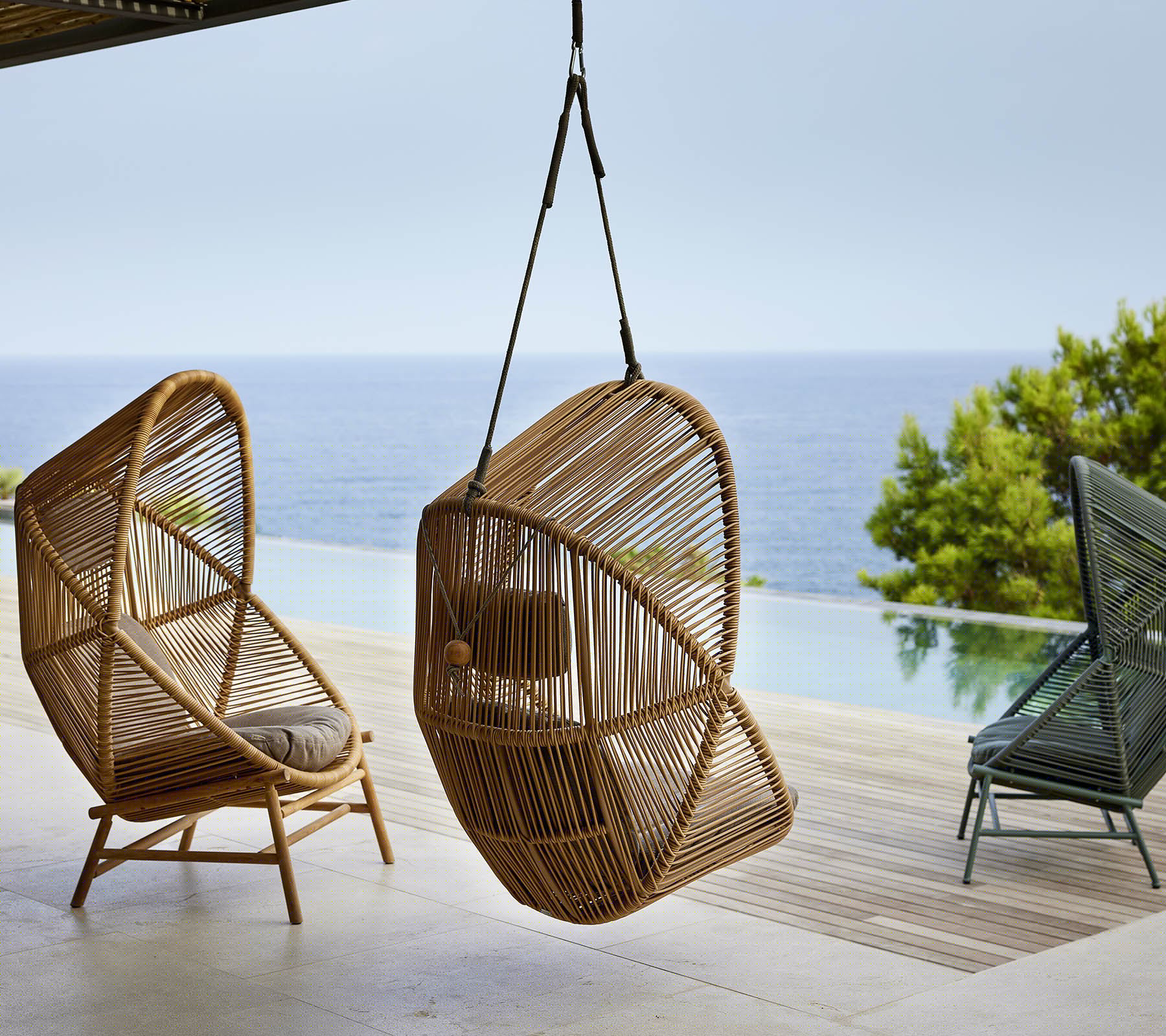 Hive Chair - Ergonomic Modern Beehive-Inspired Lounge Chair for Home & Office - Perfect for Living Room, Bedroom, or Workspace Relaxation