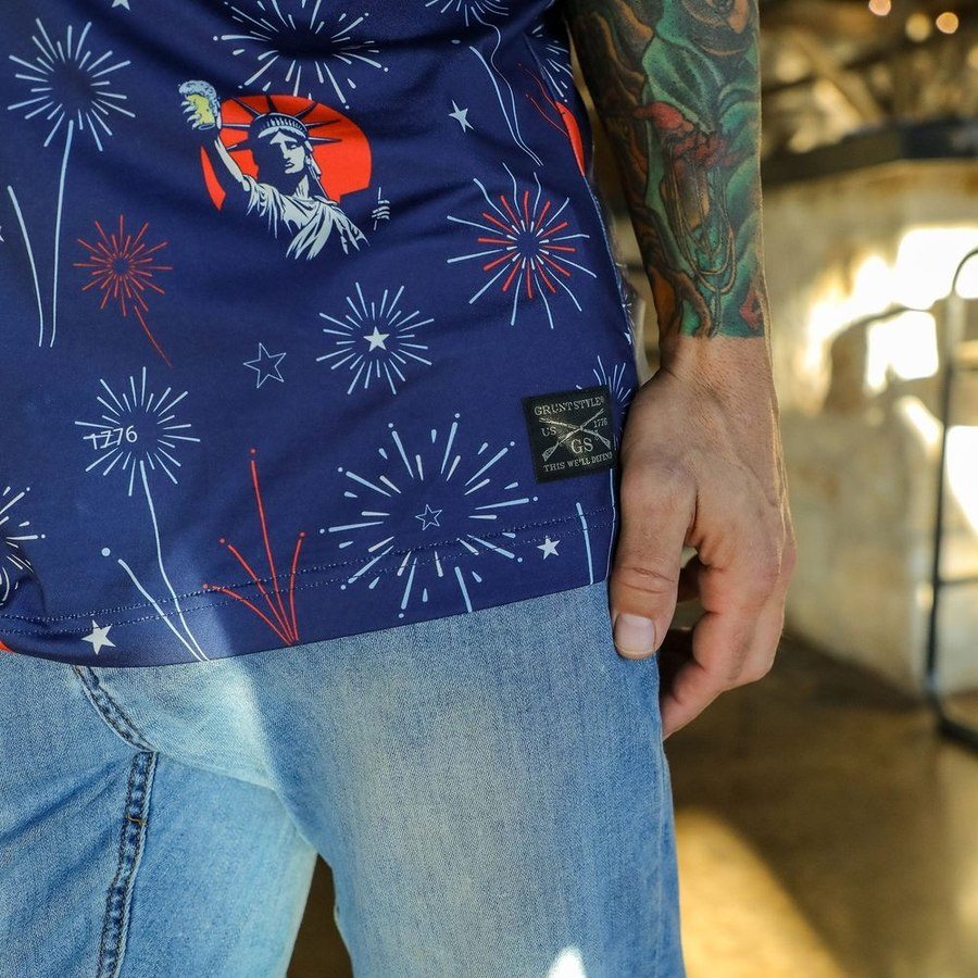 Men's Polo Shirt - Toast Of Freedom - Casual & Comfortable Cotton Shirt for Everyday Wear, Golf, and Outdoor Activities