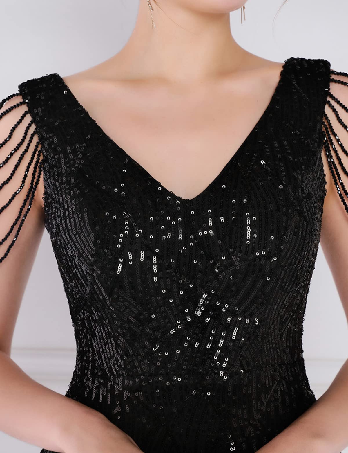 Vintage 1920s Gatsby Flapper Dress for Women - Beaded Tassel Sleeves, Sequin Glitter & High Slit | Roaring 20s Costume, Great Gatsby Party, Halloween Outfit, Speakeasy Club Dress