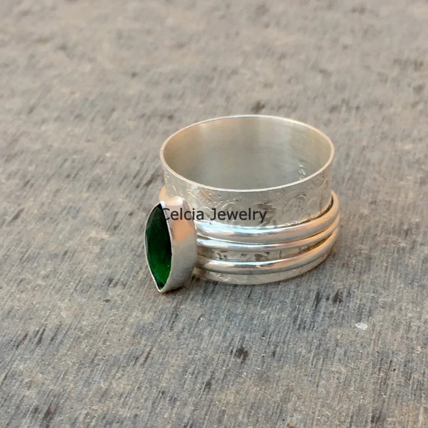 Natural Green Emerald Fidget Ring for Anxiety Relief, Spinner Spinning Ring for Stress & Focus, May Birthstone Jewelry – Perfect for Meditation, Mothers Day Gifts & Anniversary (US Size 7) | Great for Office, Travel & Daily Wear