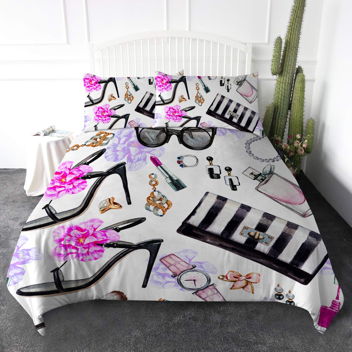 Stylish Women's Makeup & Beauty Themed Duvet Cover Set - 3 Piece Queen Size Bedding with Perfume & Lipstick Print - Perfect for Teen Girls' Rooms, Dorm Decor & Chic Bedroom Makeovers