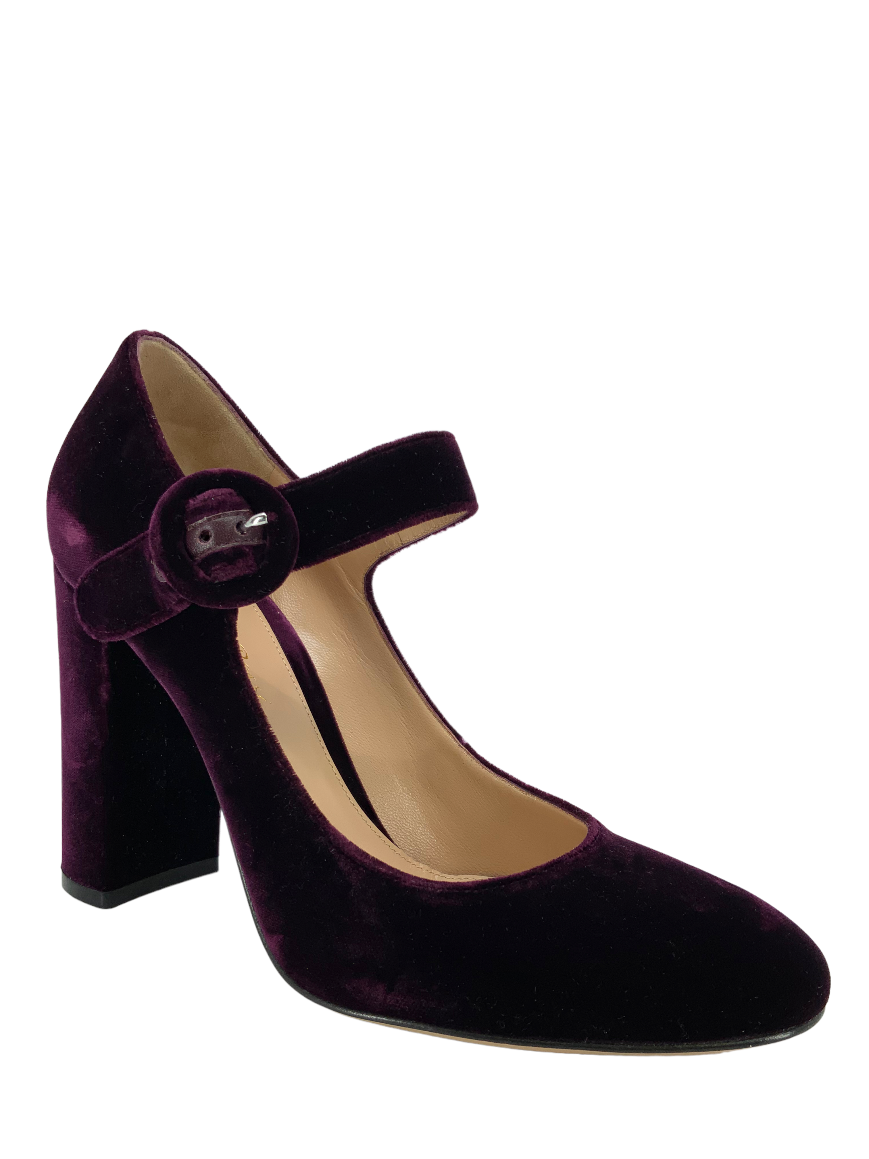 Gianvito Rossi Lorraine Velvet Pumps Women's Size 8 - Elegant High Heel Shoes for Party, Wedding & Evening Wear