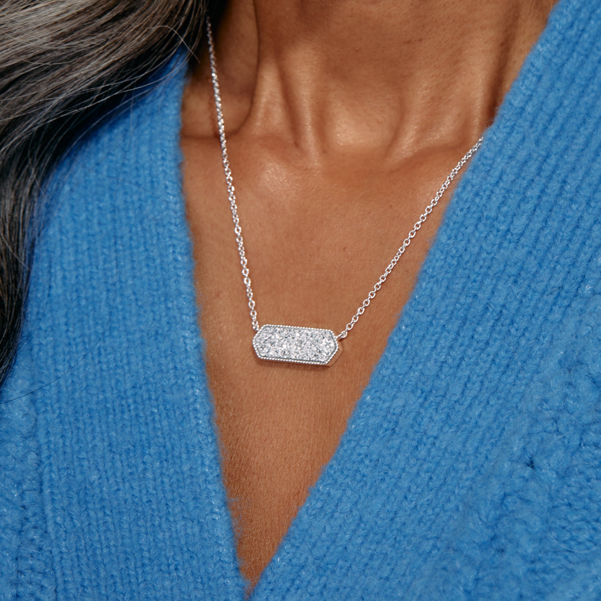 Glitter Druzy Pendant Necklace in Silver - Elegant Crystal Jewelry for Women, Perfect for Parties, Weddings & Everyday Wear