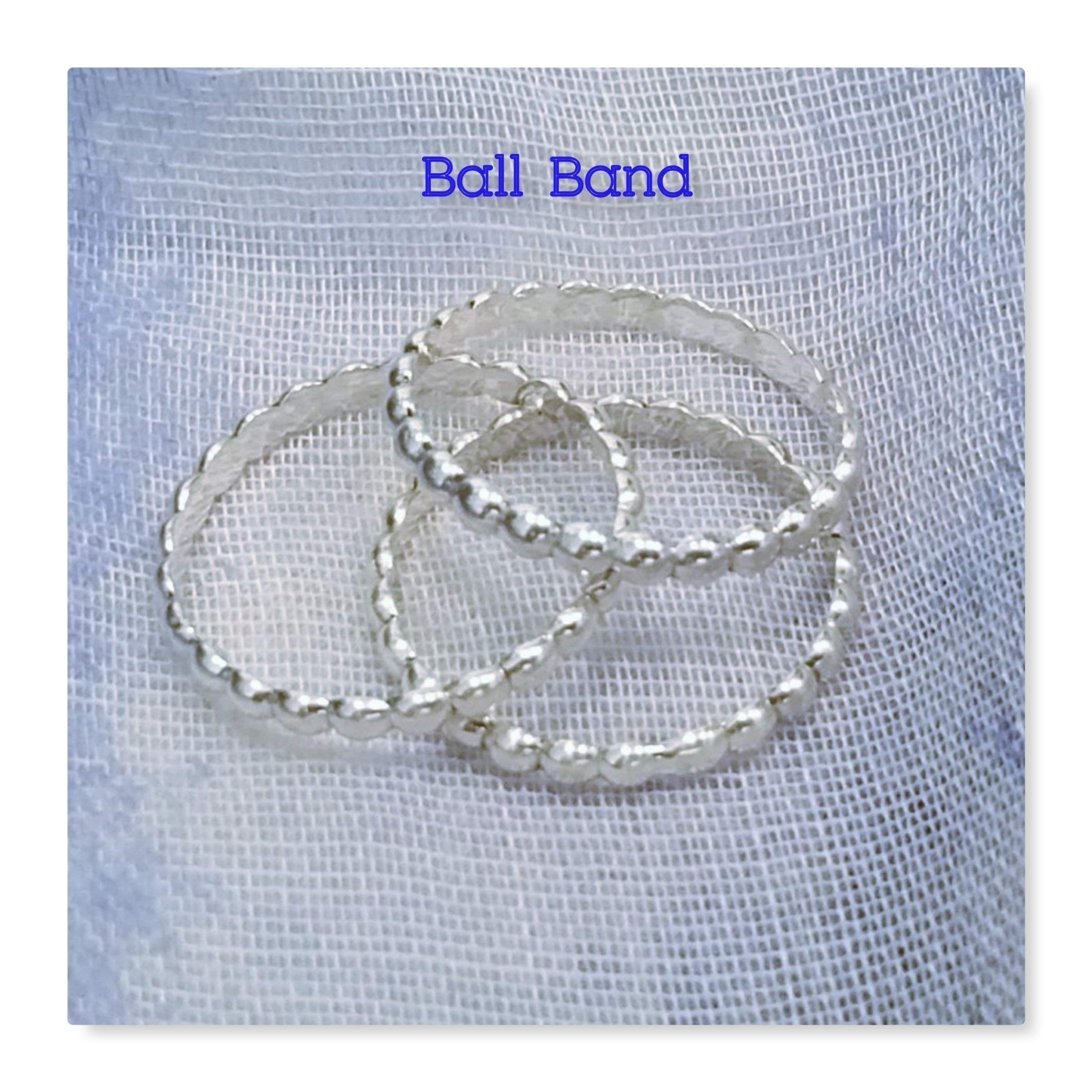 Personalized Name Ring for Mom - Custom Initial Stackable Ring for Women, Mother's Day Gift from Daughter, Grandma, Wedding, Bridesmaid, Graduation, Sister Matching Jewelry - Perfect for Stacking, Everyday Wear & Special Occasions
