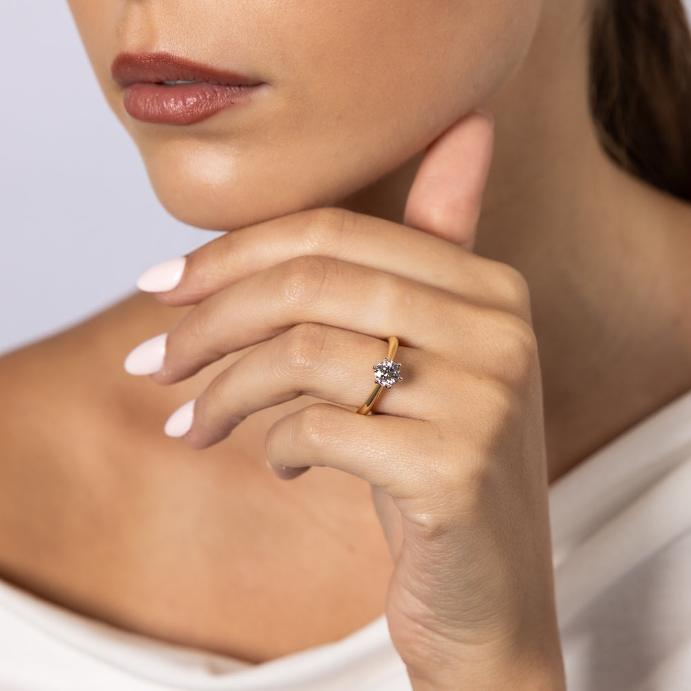 18ct Yellow Gold 0.80 Carat Diamond Solitaire Engagement Ring with 6-Prong Knife Edge Setting - Perfect for Proposals, Anniversaries & Special Occasions