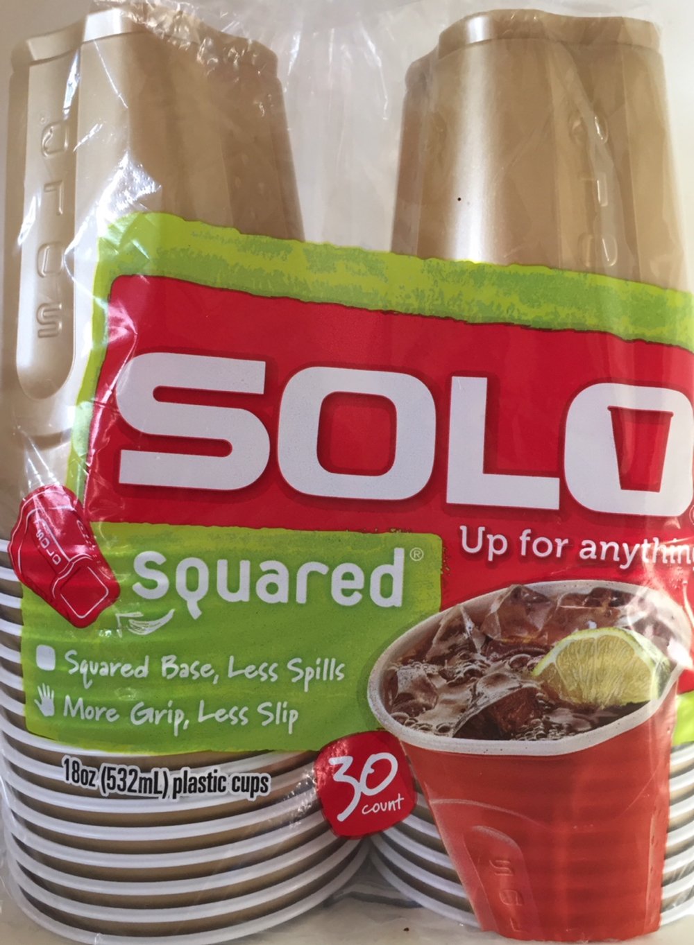 18oz Gold Solo Squared Cups - 30 Count Disposable Plastic Cups for Parties, BBQs, and Outdoor Events - Durable & Stylish Drinkware