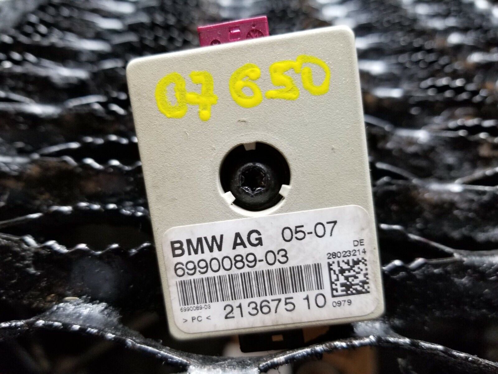 2006-2010 BMW 650i E63 OEM Antenna Noise Suppression Filter - Reduce Radio Static for Clearer Sound While Driving