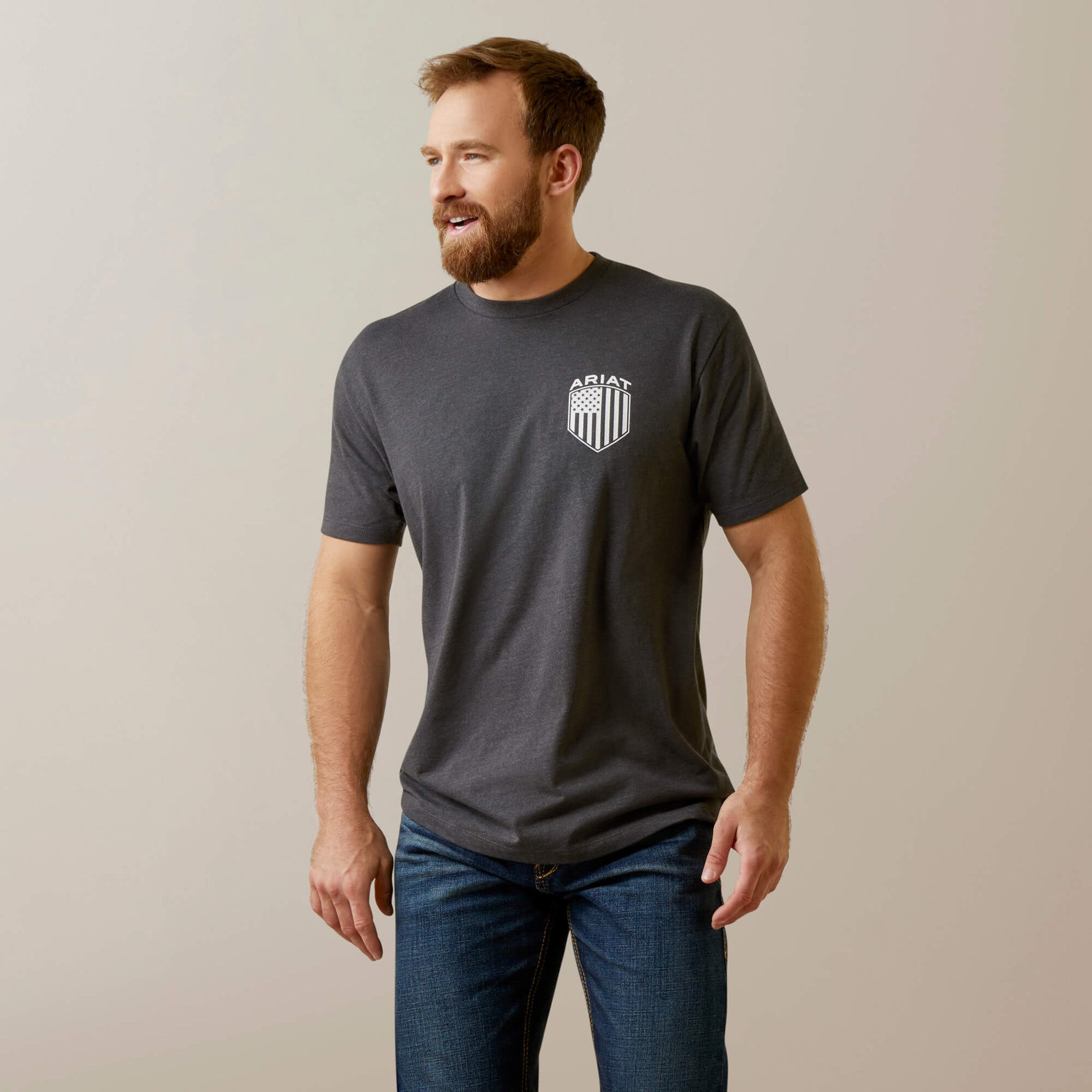 Ariat Men's Patriot Badge Tee - Comfortable Cotton Short Sleeve T-Shirt for Casual Wear & Outdoor Activities