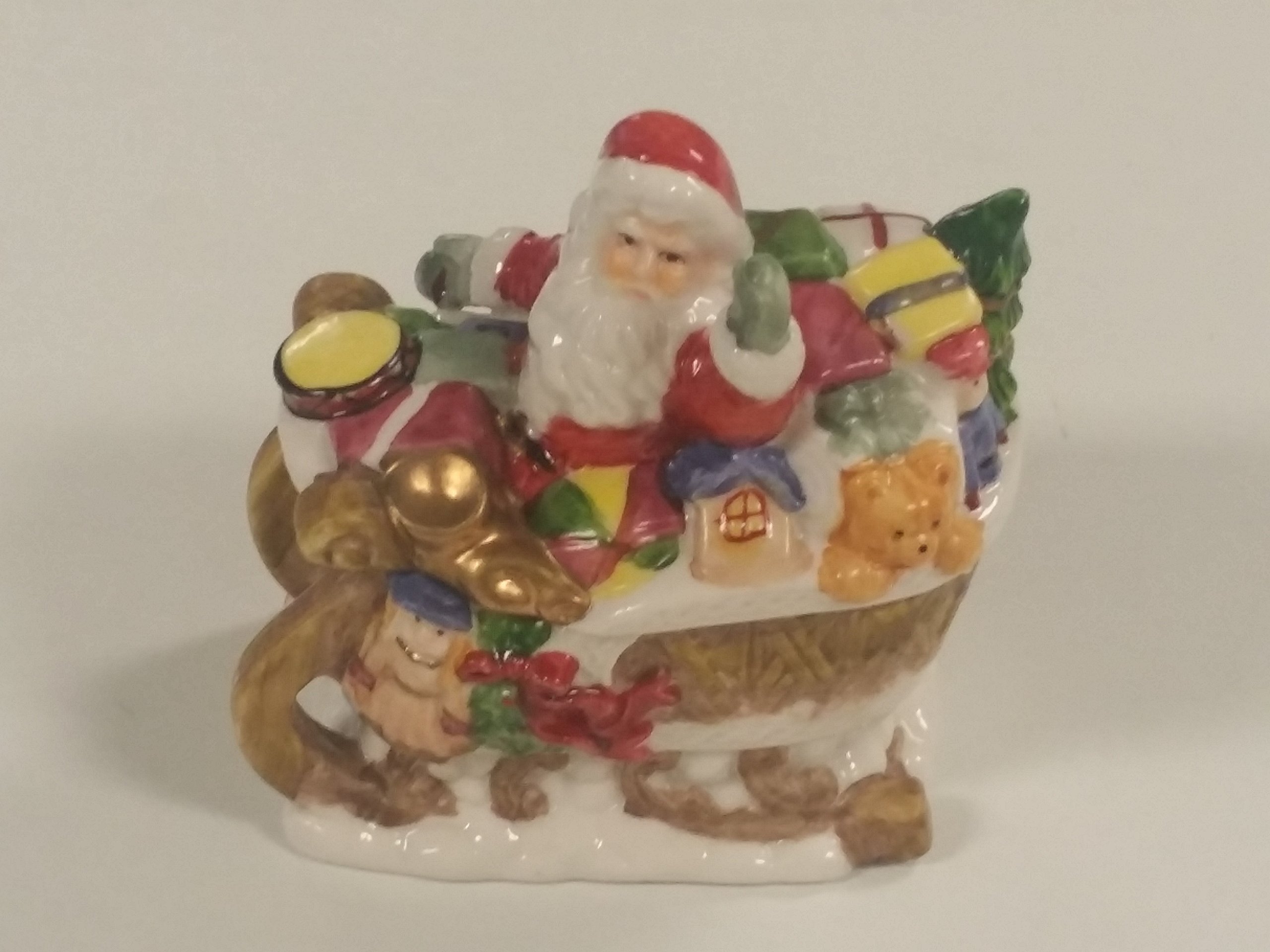 Santa Keepsake Storage Box - Christmas Memory Organizer for Holiday Decorations, Ornaments & Family Treasures | Perfect for Xmas Decor Storage & Gift Wrapping