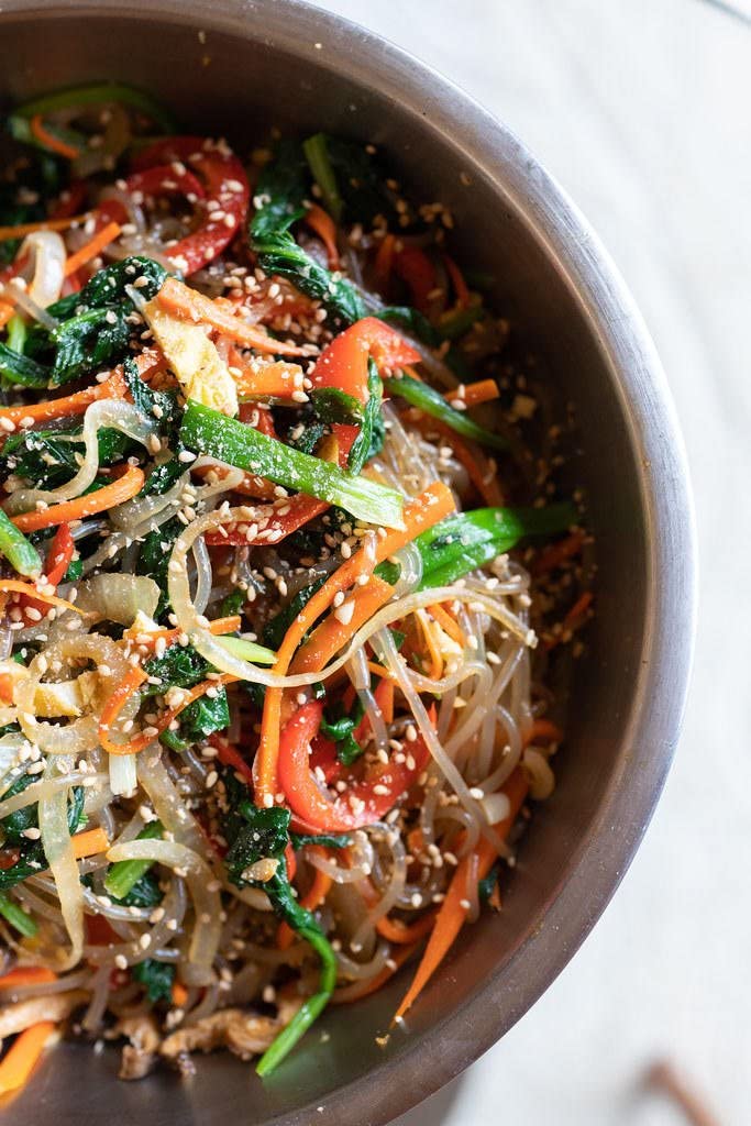 ASSI Japchae Sweet Potato Noodles - 1.5LB (680g) Glass Noodles - Korean Stir Fry Noodle - Vegan & Gluten-Free - Includes Free Coffee Spoon - Perfect for Asian Cooking, Meal Prep & Healthy Eating