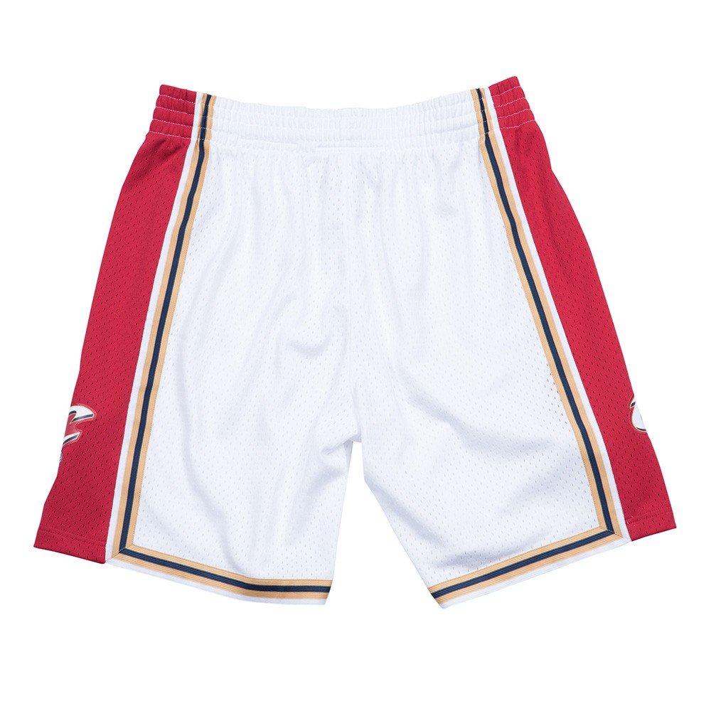Mitchell & Ness Cleveland Cavaliers 2003-2004 NBA Home Swingman Shorts - Medium Size for Men - Retro Basketball Jersey Shorts for Game Day & Casual Wear