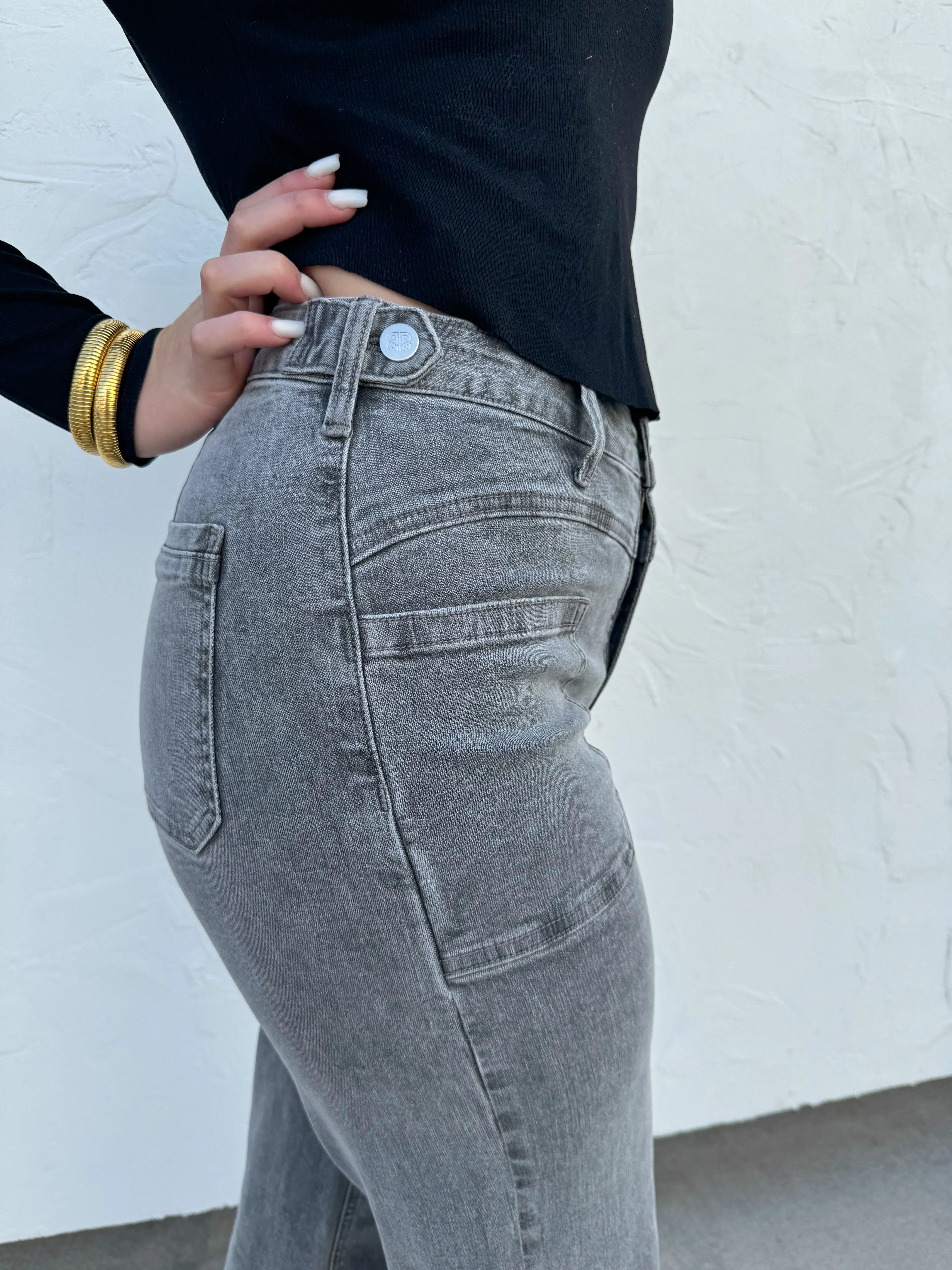 PREORDER: Grey Clover Front Pocket Jeans for Women - High Waist Slim Fit Denim Pants - Casual & Work Wear - Perfect for Office, Dating & Everyday Outfits