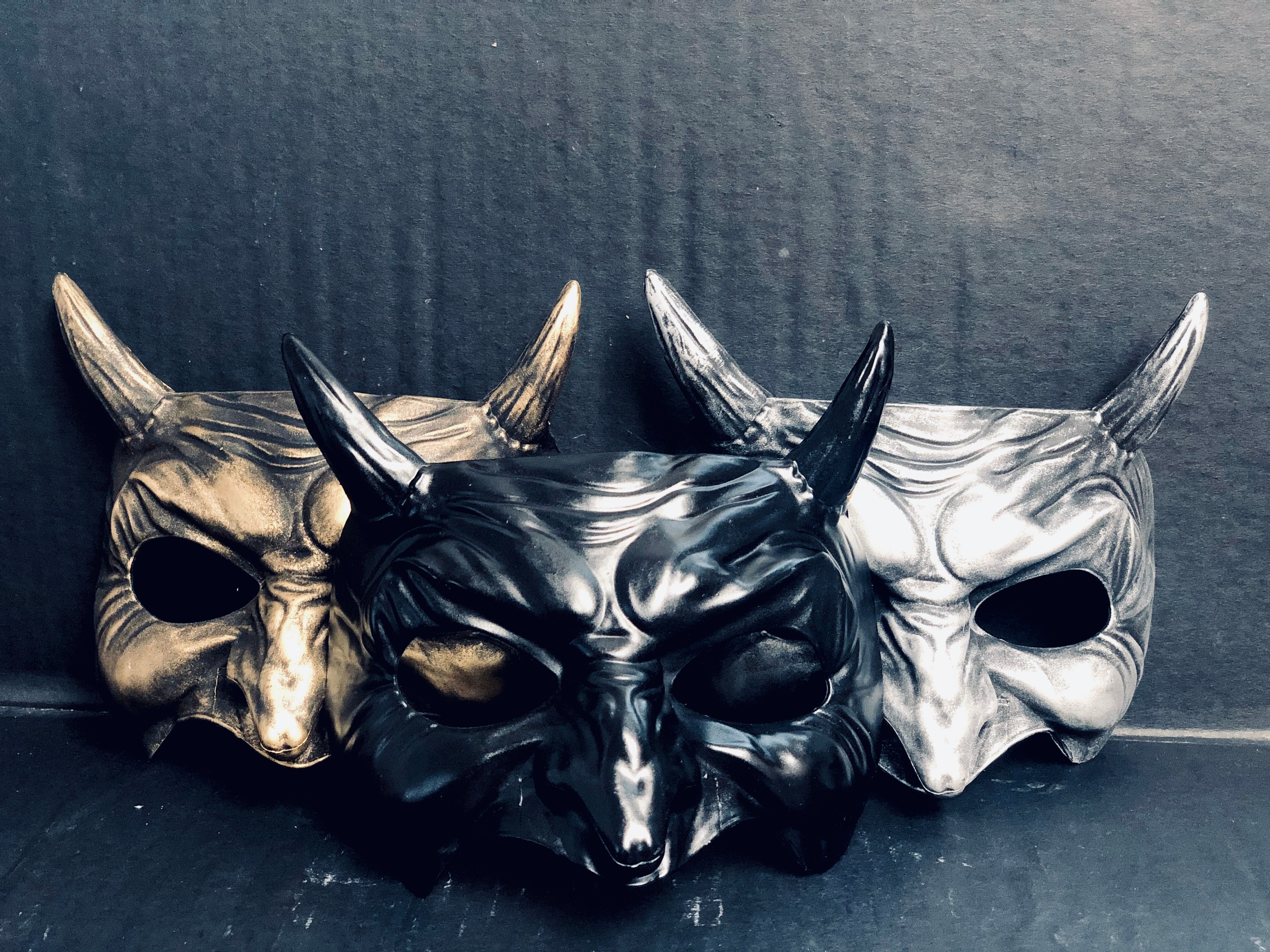 Black/Gold