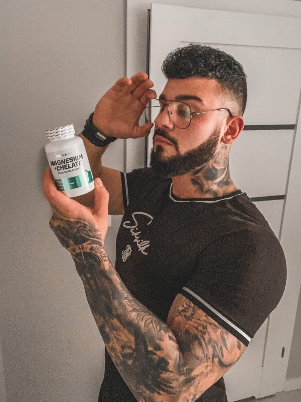 BioTechUSA Magnesium + Chelate 60 Capsules - High Absorption Magnesium Supplement for Muscle Recovery, Sleep & Stress Relief - Perfect for Athletes & Active Lifestyles