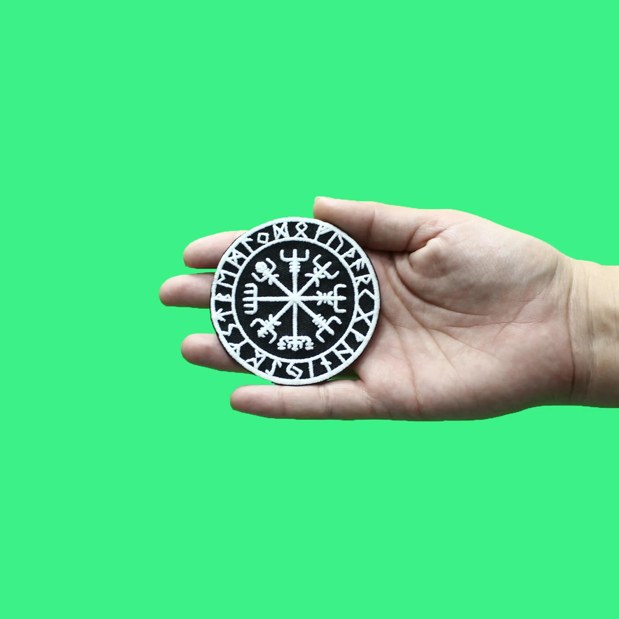 Viking Compass Glow in The Dark Iron On Patch - Nordic Sailor Embroidered Badge for Jackets, Backpacks & DIY Crafts | Perfect for Viking Lovers & Norse Mythology Fans