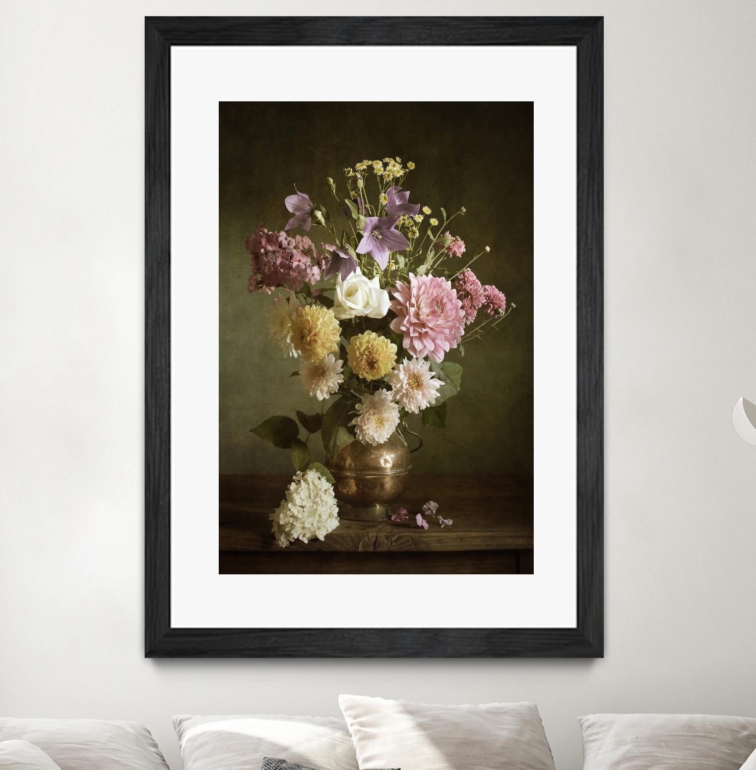 Bouquet II - Premium Artificial Silk Flower Arrangement for Home Decor, Wedding Centerpieces, and Party Decorations