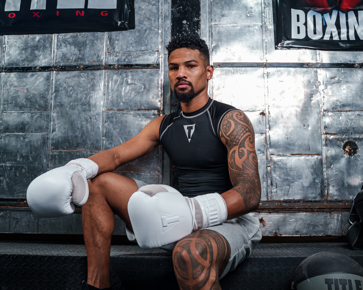 Premium White Boxing Lace Sparring Gloves 2.0 - Professional Training Gloves for Boxing, MMA & Kickboxing - Perfect for Gym Workouts, Sparring Sessions & Martial Arts Training