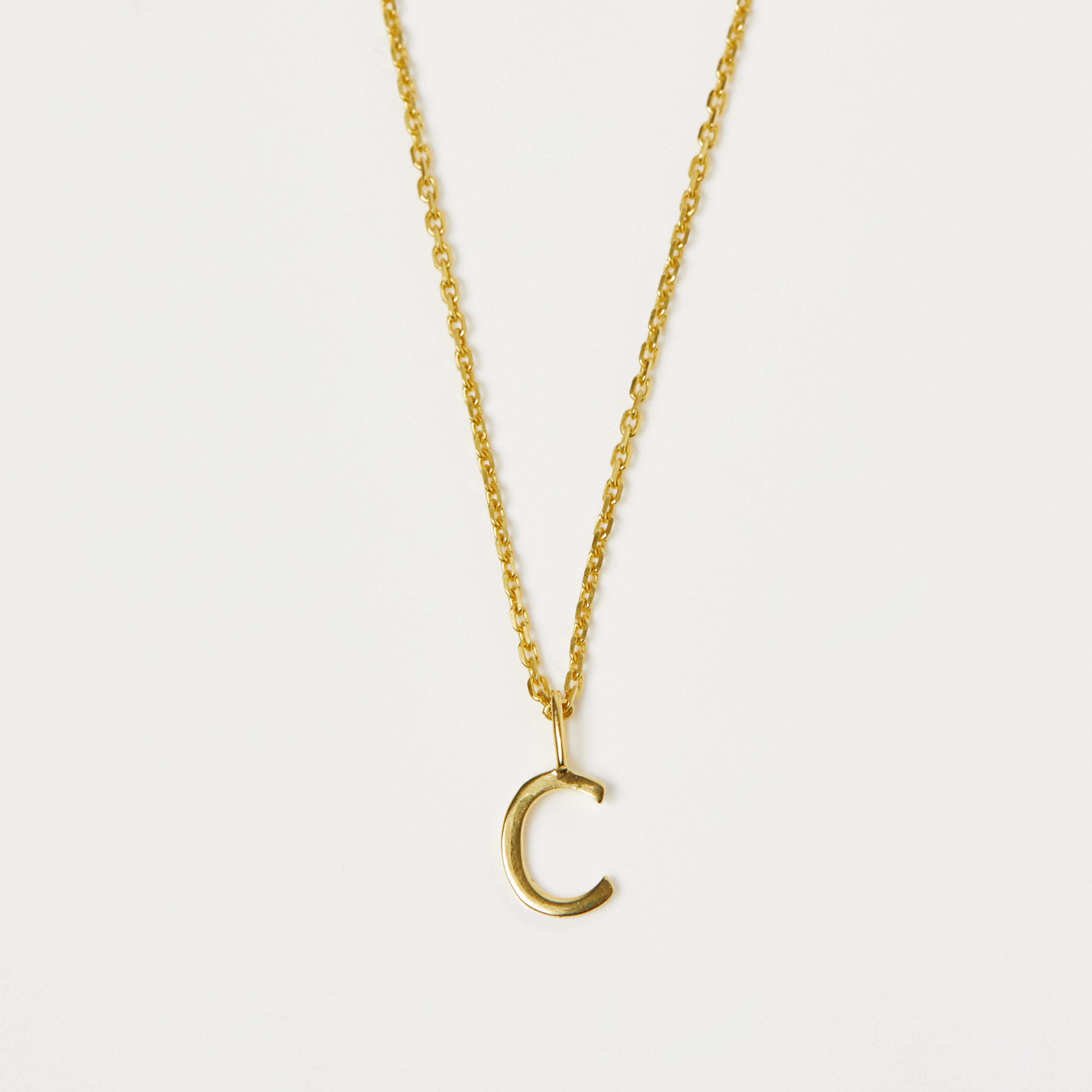 Personalized Initial Necklace for Women - Custom Name Letter Pendant Jewelry - Perfect Gift for Birthday, Anniversary & Valentine's Day - Elegant Everyday Wear & Special Occasions