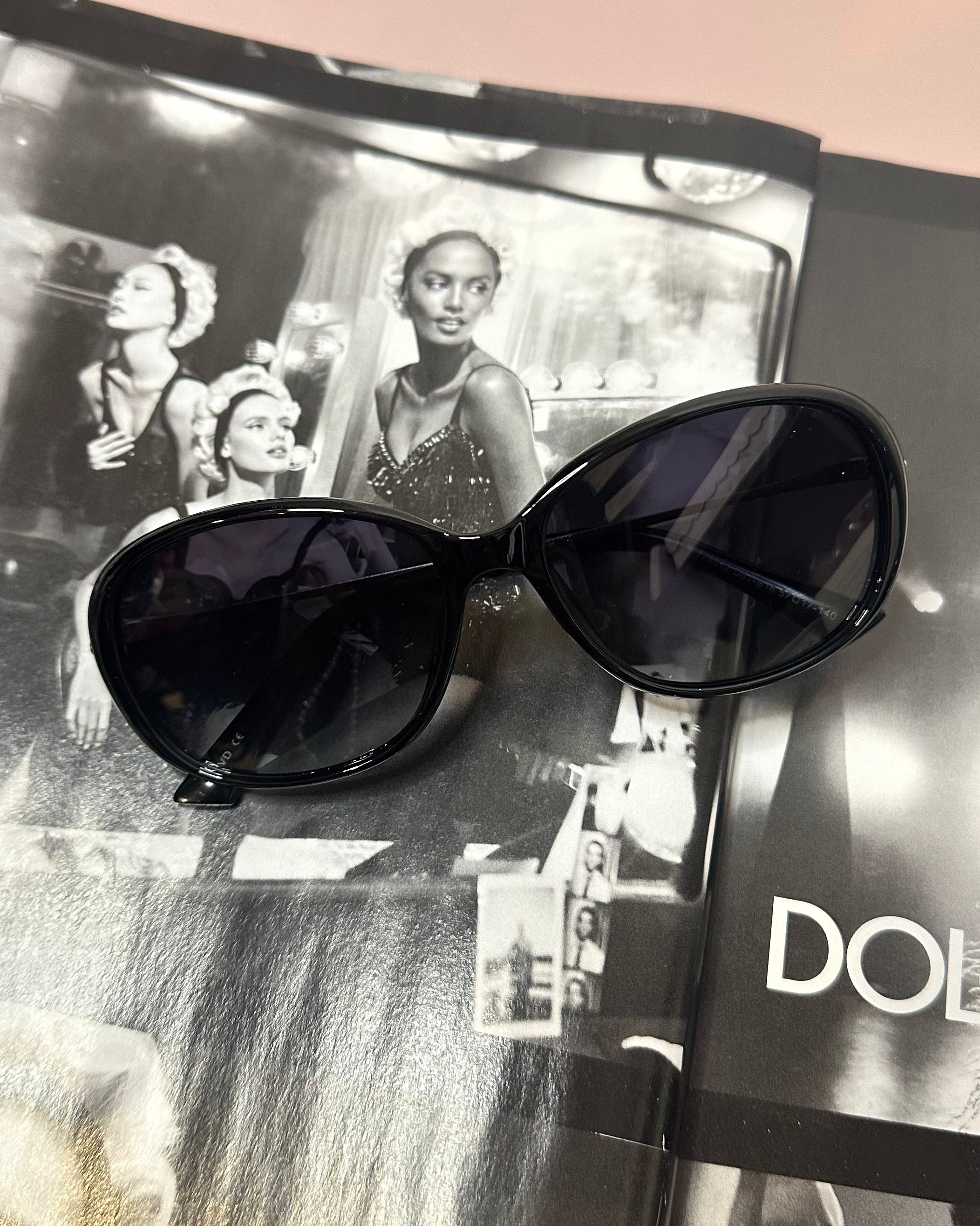 Stylish Round Polarized Oval Sunglasses for Women & Men - UV Protection, Fashionable & Lightweight for Driving, Beach & Outdoor Activities