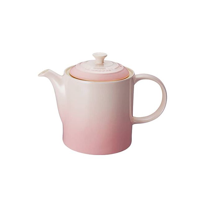 Le Creuset 1.3L Classic Grand Tea Pot in Shell Pink - Premium Enameled Cast Iron Teapot for Hot & Iced Tea - Perfect for Home, Office, and Afternoon Tea Parties