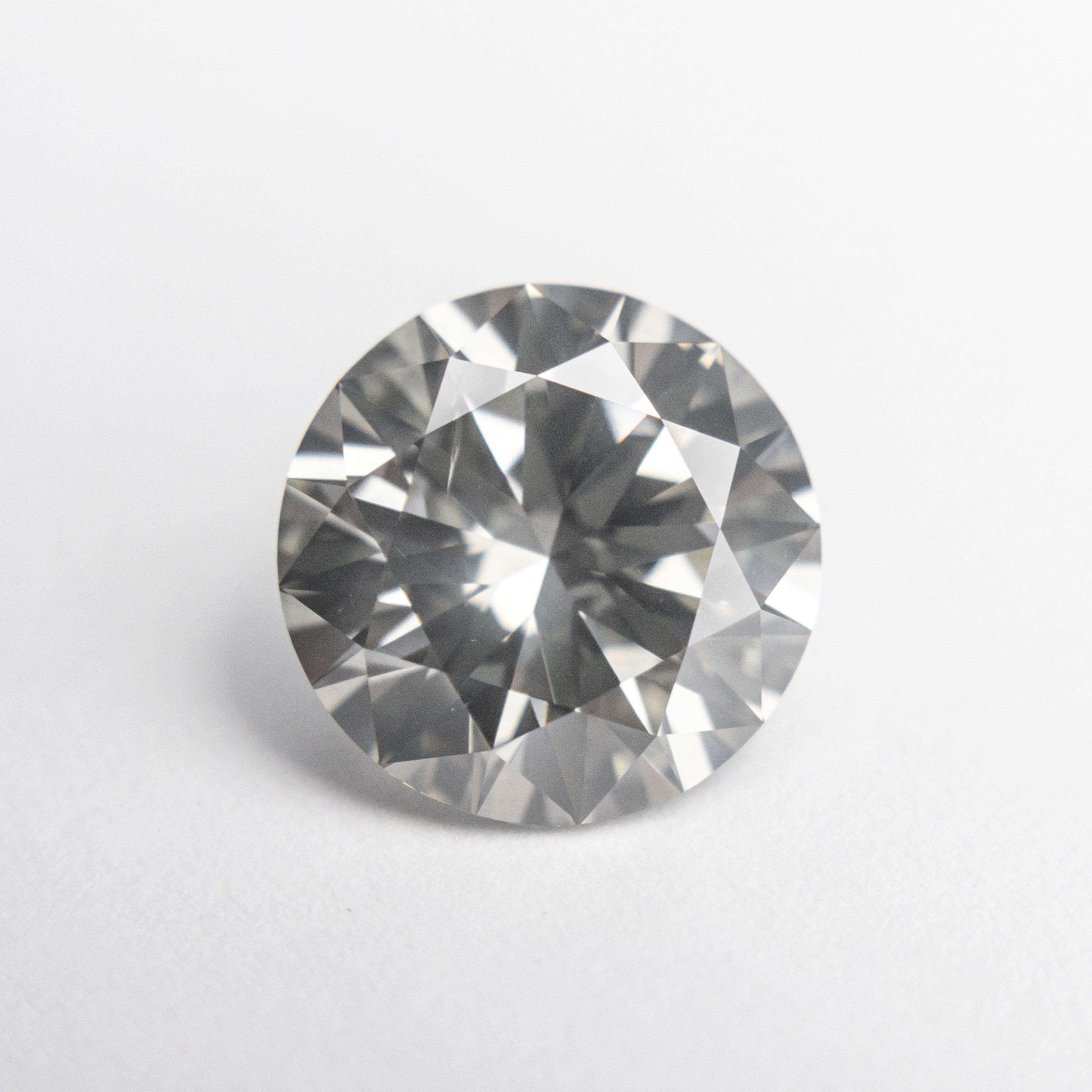 2.52ct Fancy Grey Round Brilliant Cut Diamond (8.88x8.86x5.26mm, SI2 Clarity) - Perfect for Engagement Rings & Fine Jewelry