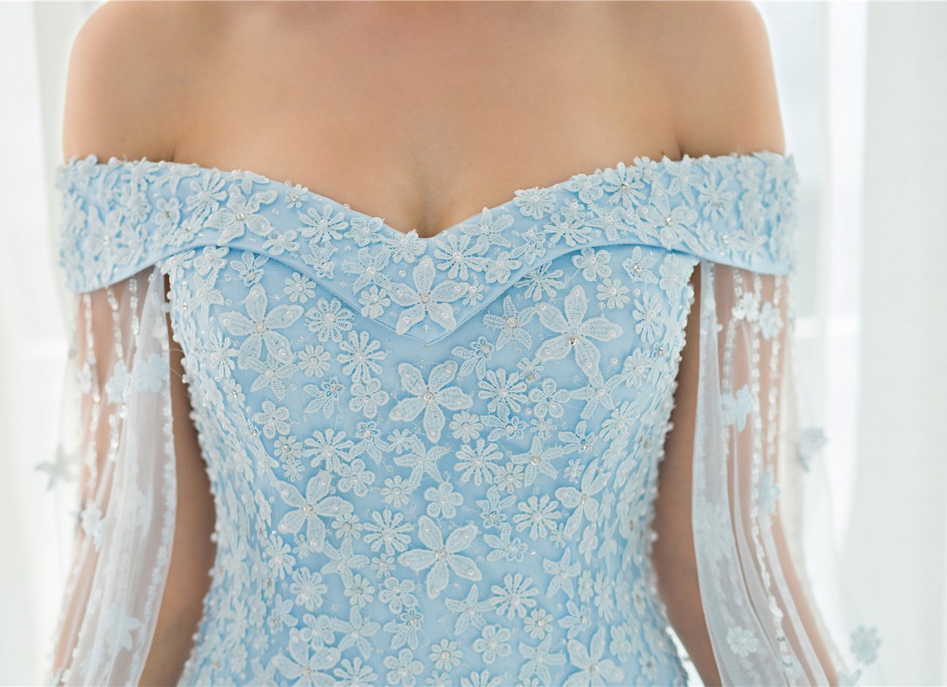 Elegant Cinderella Quinceañera Dress for Women - Puffy Ball Gown Prom & Wedding Dress - Perfect for Sweet 16, Debutante Balls & Fairy Tale Themed Events