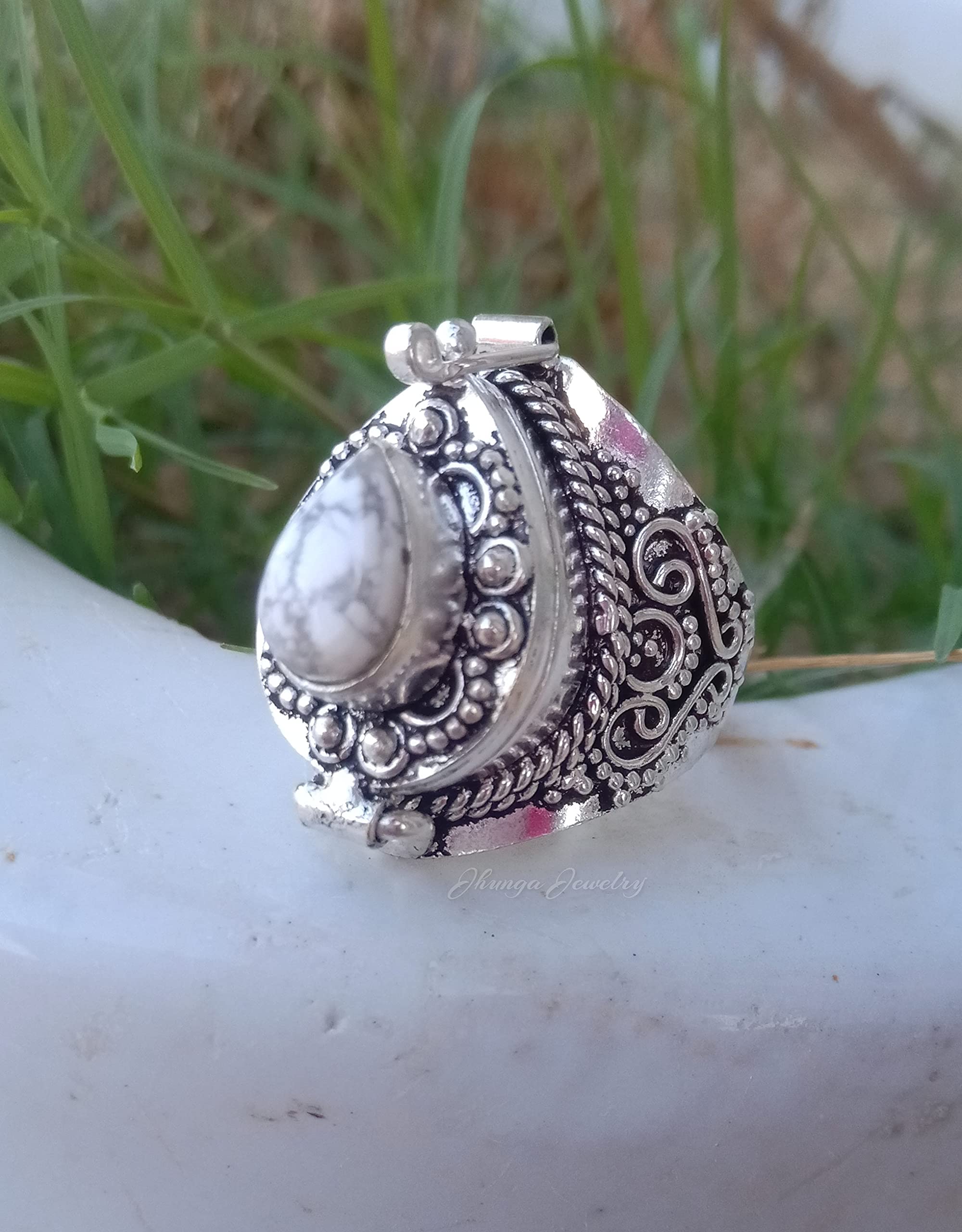White Howlite Poison Ring - Handmade 925 Sterling Silver Secret Box Ring with Openable Compartment | Perfect for Medicine, Pills, and Hidden Storage | Unique Gothic Jewelry for Women and Men