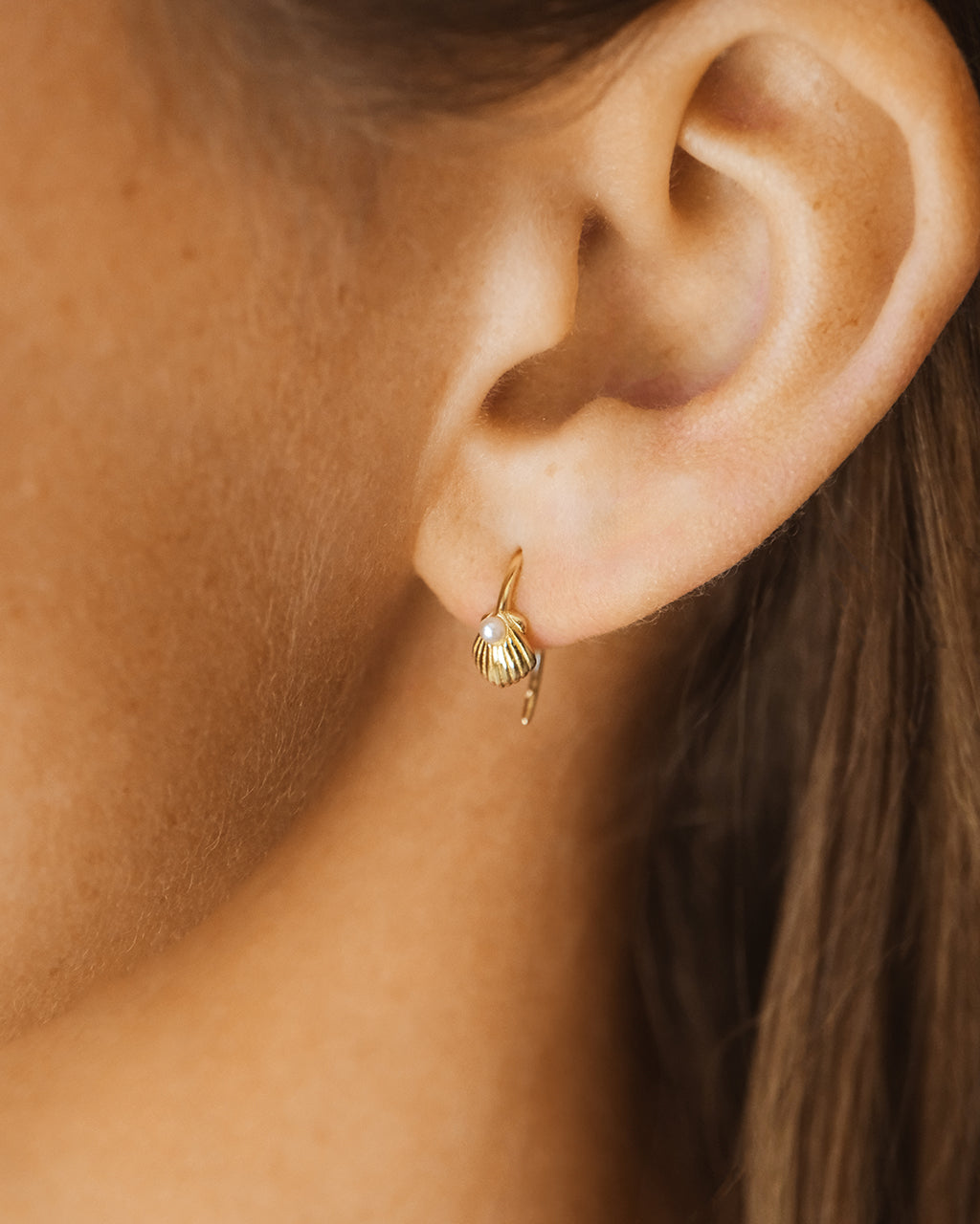 Marjorie Pearl Shell Threader Earrings – Dainty & Elegant Jewelry for Women | Perfect for Weddings, Parties & Everyday Wear