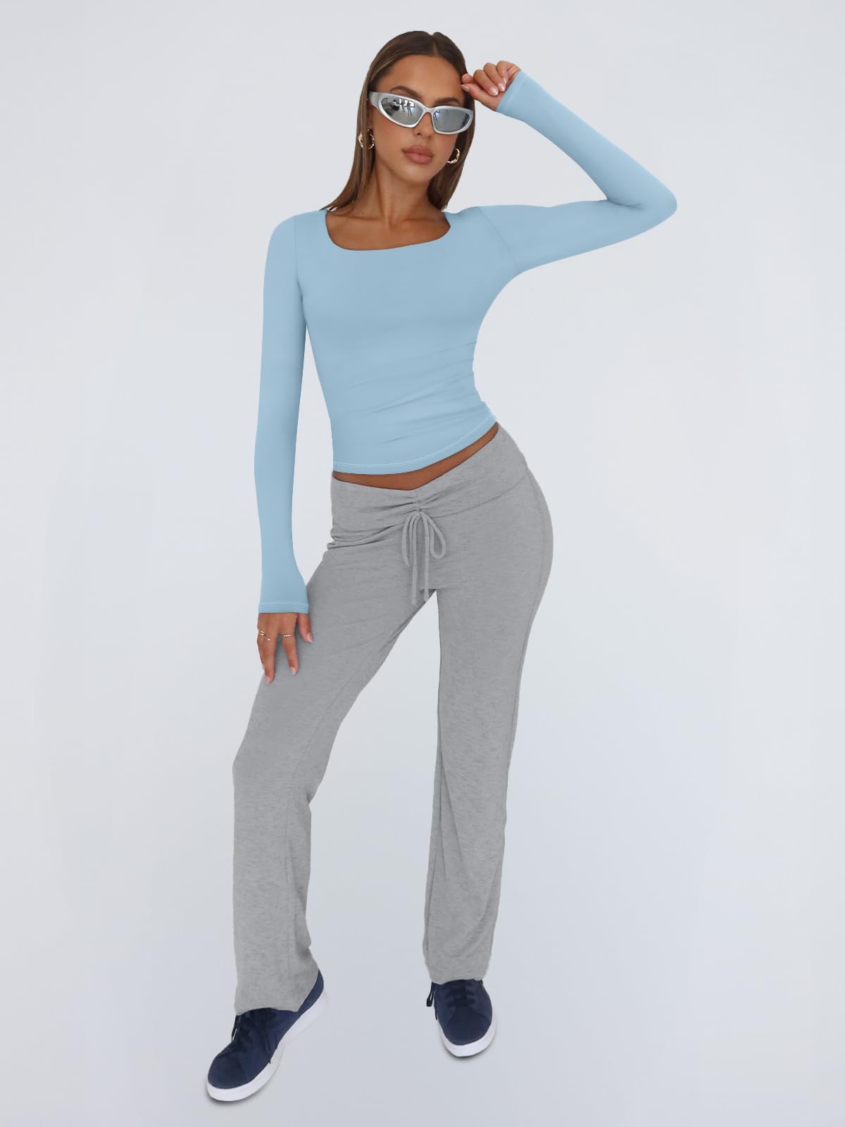Trendy Queen Women's Long Sleeve Crop Top Square Neck Y2K Style Basic Tee - Winter Fashion 2025 for Casual Outfits, Streetwear & Party Looks