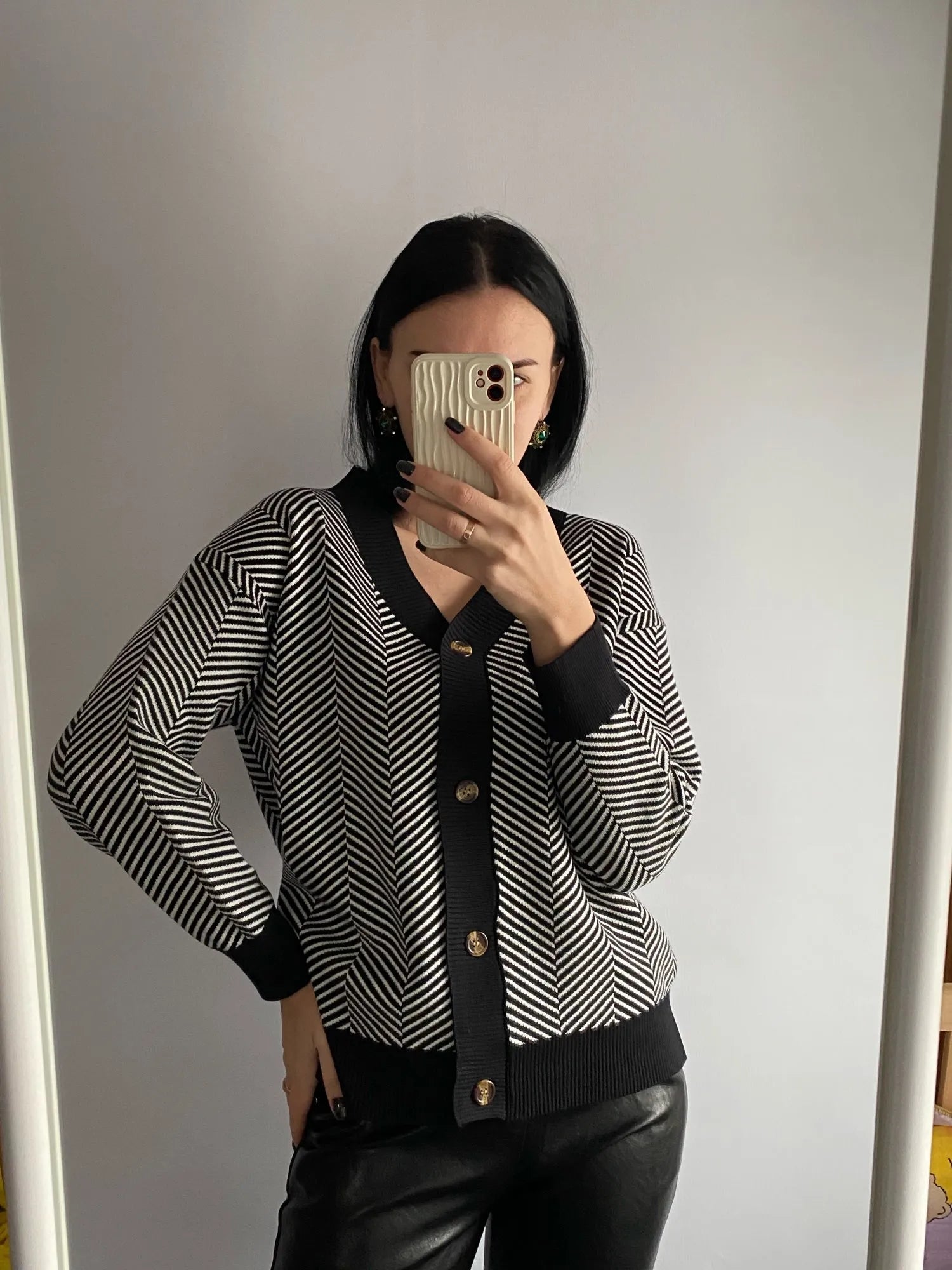 Women's Knitted Cardigan Sweater Jacket - Warm Embroidery Fashion Coat for Autumn & Winter 2022 | Loose Fit Ladies Knitwear for Casual Wear, Office & Outings