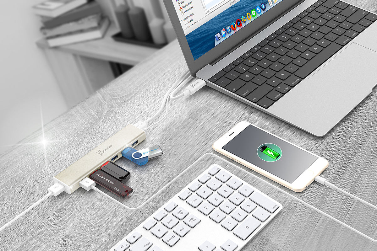 7-in-1 USB C Hub with 4K HDMI, 3 USB Ports, SD/TF Card Reader - Expand Laptop Connectivity for MacBook Pro/Air, iPad Pro, Dell XPS (Space Gray) - Perfect for Home Office, Online Classes & Video Conferencing