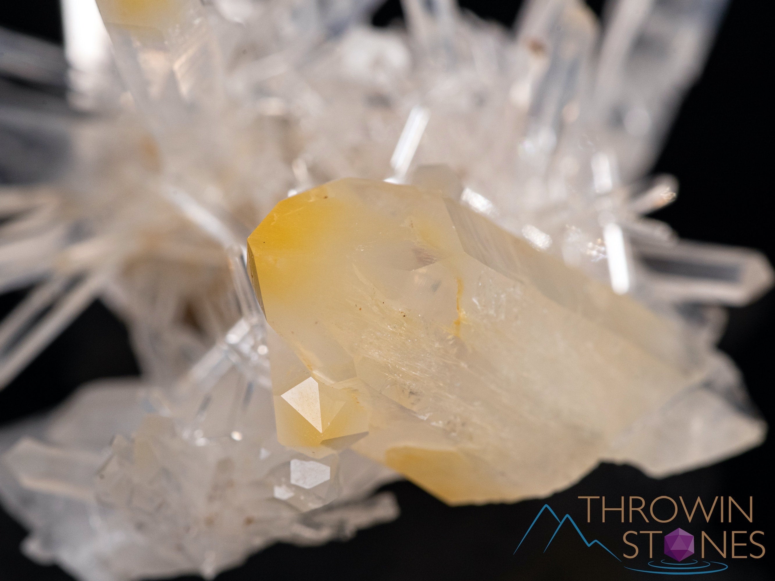 Natural Mango Quartz Crystal Cluster - Healing Stone for Home Decor, Housewarming Gift, Meditation & Energy Work (39219) | Perfect for Living Room Display, Office Feng Shui & Spiritual Practices