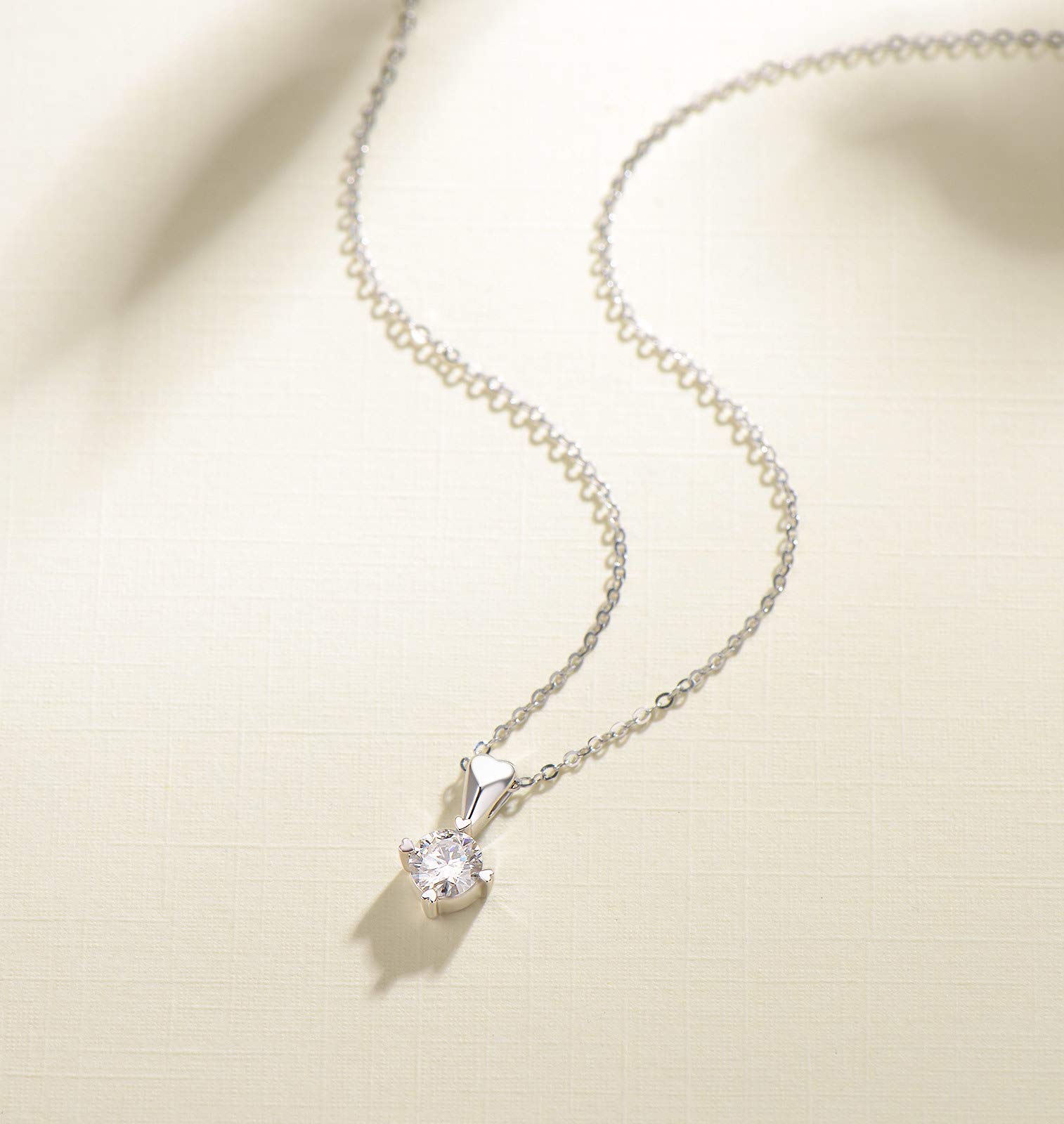14K Solid White Gold Moissanite Flower Heart Pendant Necklace - 1/2 Carat Simulated Diamond Elegant Jewelry Gift for Women, Wife, Mom - 16+2 Inch Gold Chain - Perfect for Anniversaries, Valentine's Day & Special Occasions
