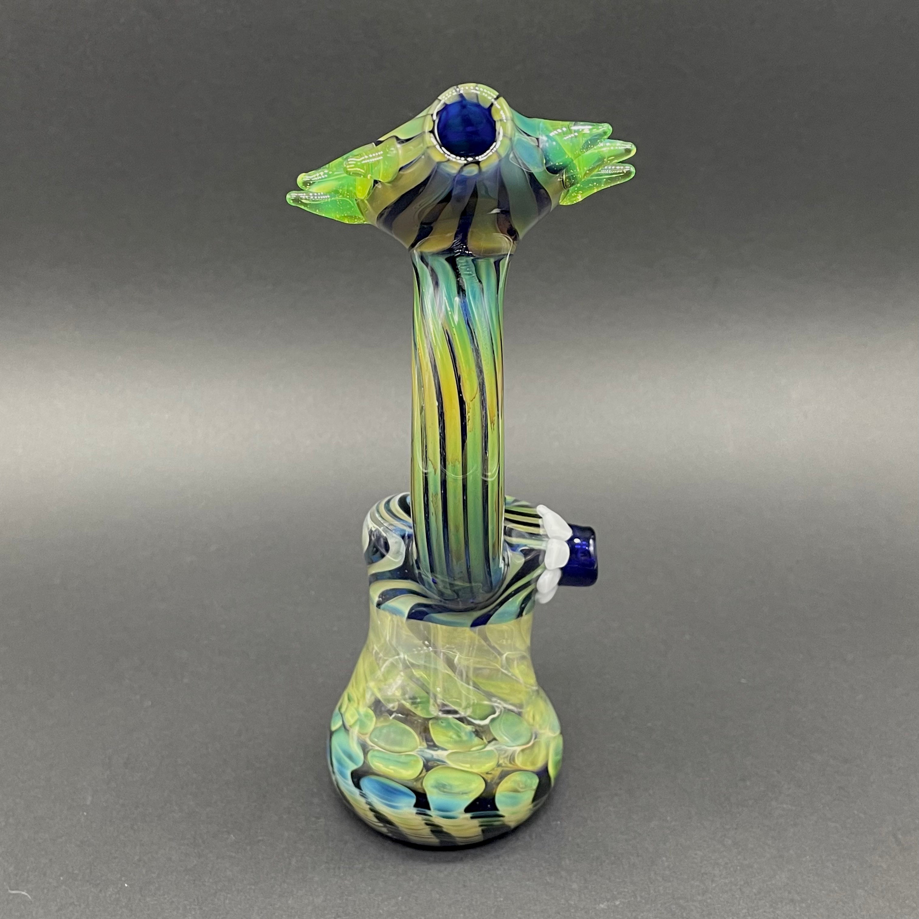 Alien Head Bubbler - Unique Glass Water Pipe for Smoking | Perfect for Home Use, Parties & Gifts