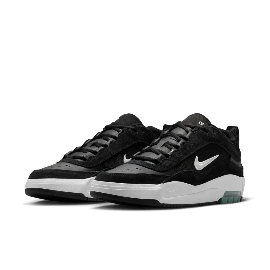 Nike SB Air Max Ishod Skateboarding Shoes - Black/White for Men | Comfortable & Durable Sneakers for Skateboarding, Streetwear & Casual Wear