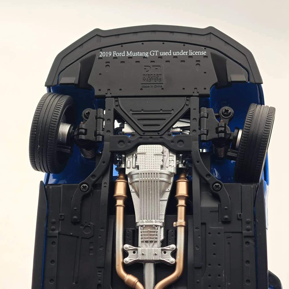 1/18 Scale Diecast Ford Mustang GT 2019 Blue Right-Hand Drive Model Car - Collectible Miniature Replica for Car Enthusiasts & Hobbyists - Perfect for Display, Gifts, and Car Show Collections