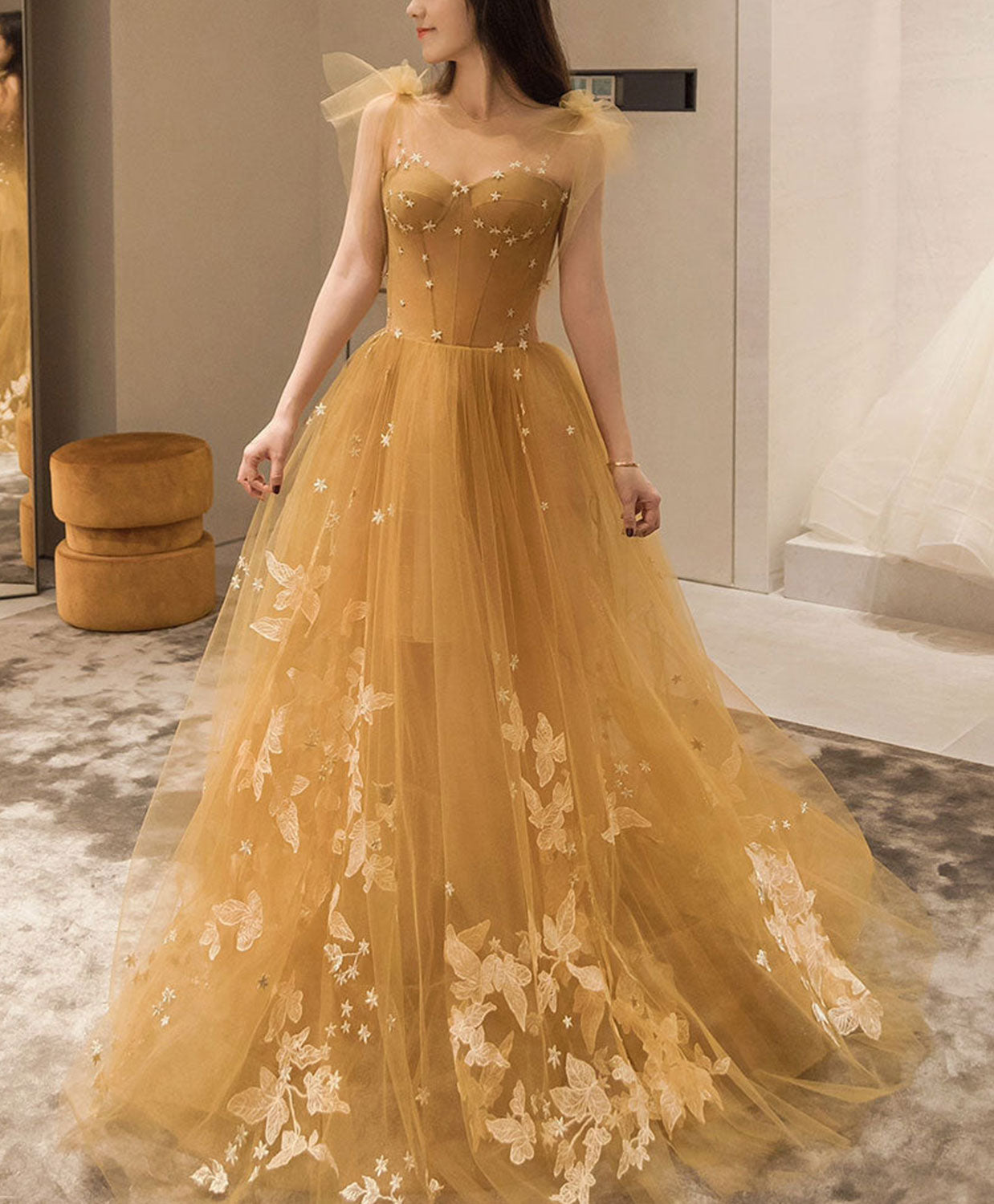 Elegant Champagne Tulle Lace Long Prom Dress & Evening Gown - Perfect for Formal Dances, Weddings, and Special Occasions