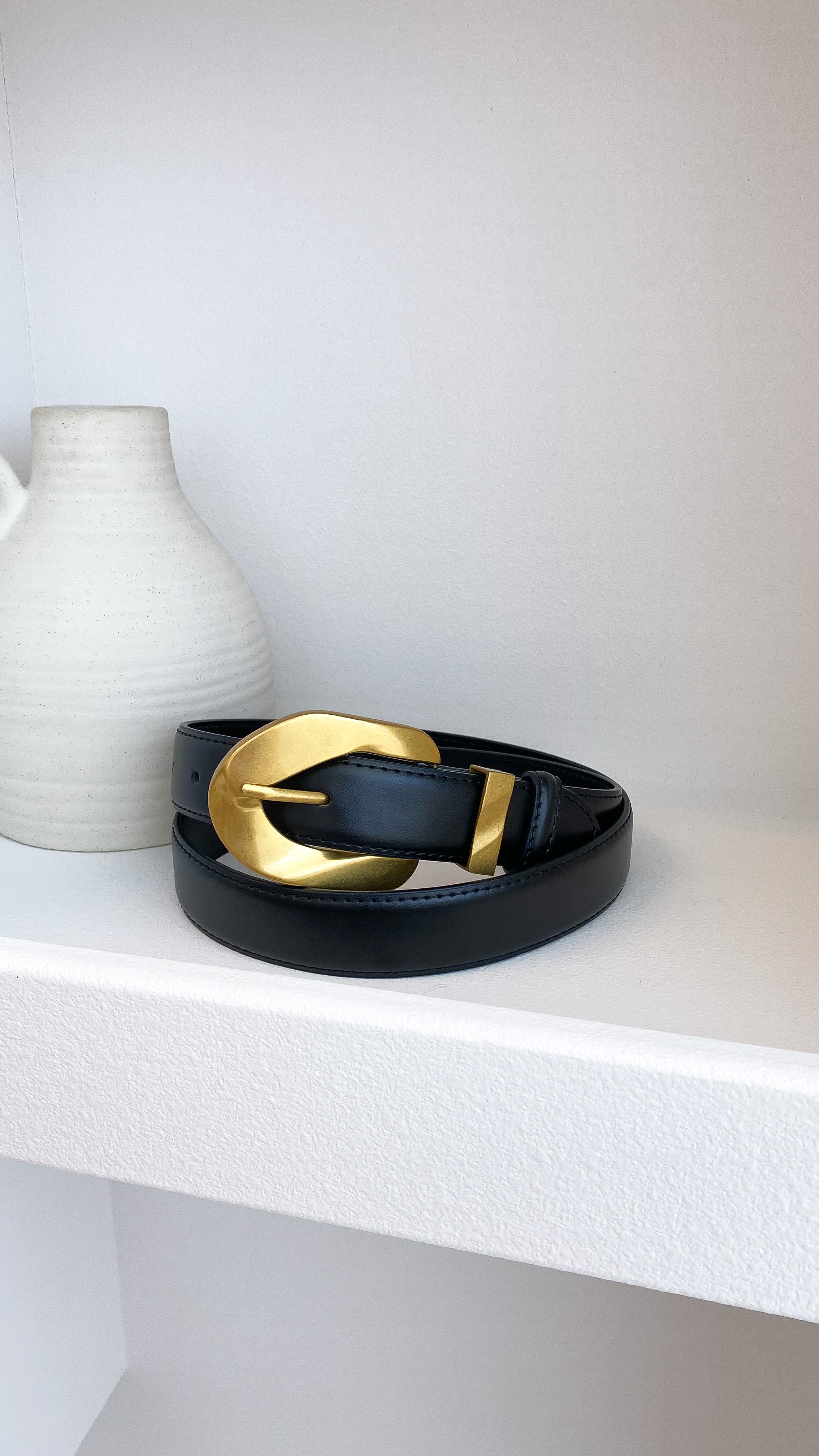 Evelyn Black Leather Belt for Women - Stylish and Durable Fashion Accessory for Office, Casual, and Evening Outfits