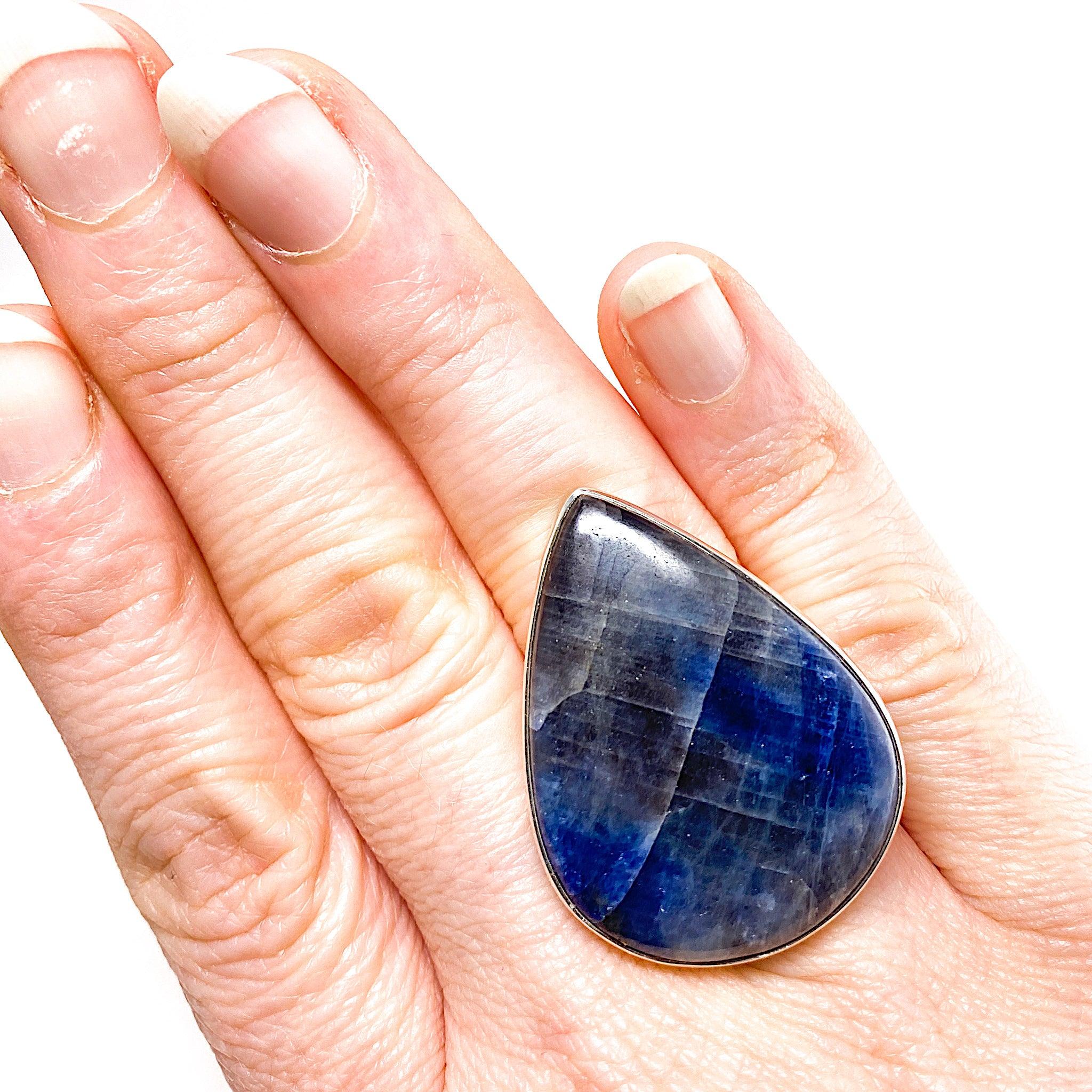 Sapphire Teardrop Beaten Band Ring - Size 9 - KRGJ1618 - Elegant Jewelry for Weddings, Parties & Special Occasions