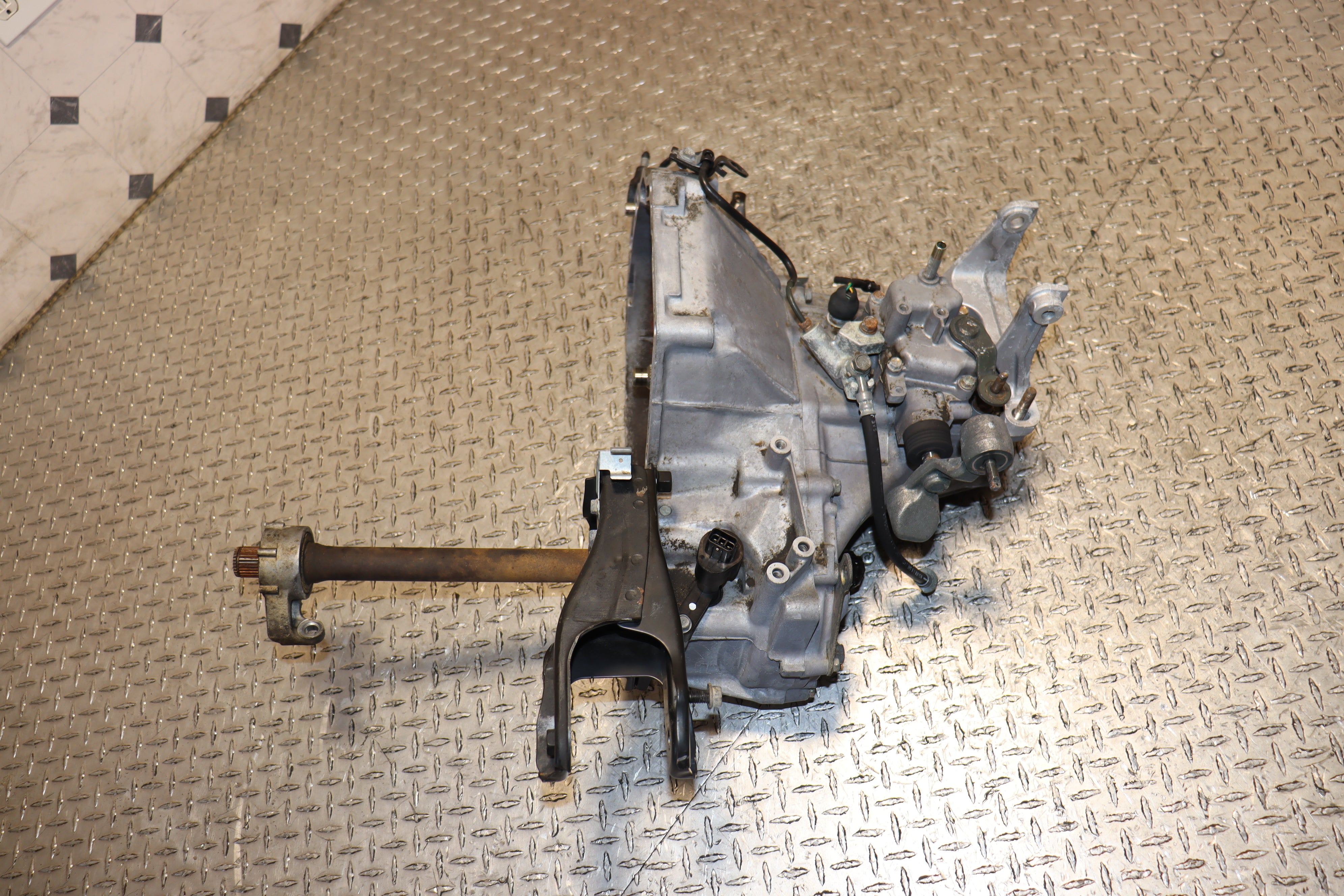 JDM H22A T2W4 Honda Prelude 5-Speed LSD Manual Transmission - High-Performance Upgrade for Racing & Street Driving