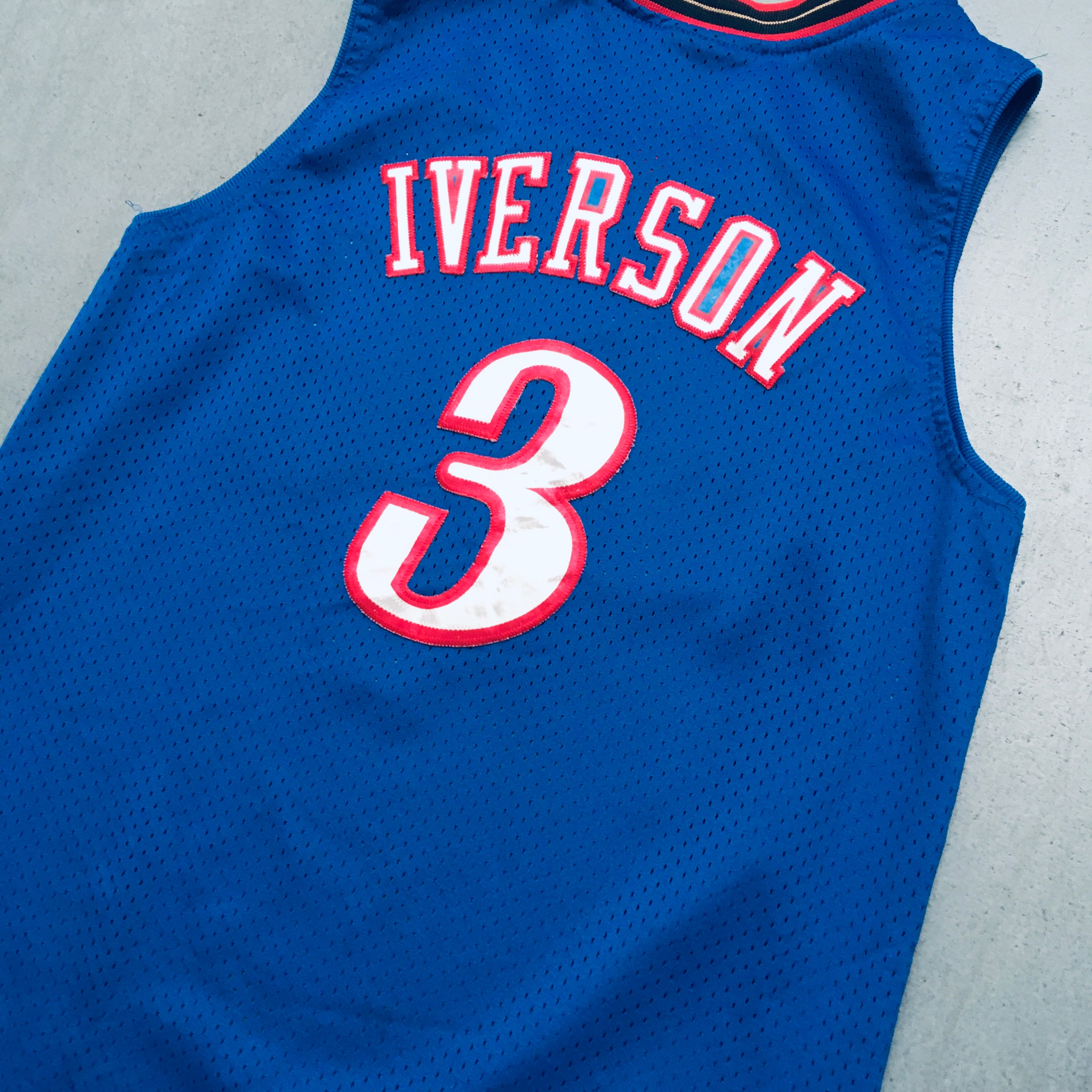 Authentic Philadelphia 76ers Allen Iverson 1997-98 Blue Nike Stitched NBA Jersey - XS Size - Perfect for Game Day, Collecting & Basketball Fans