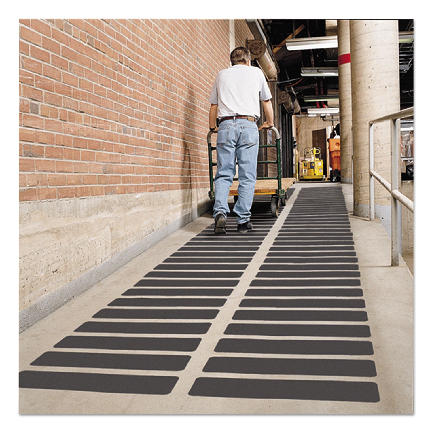 3M Safety Walk™ Non-Slip Tread Roll - 4