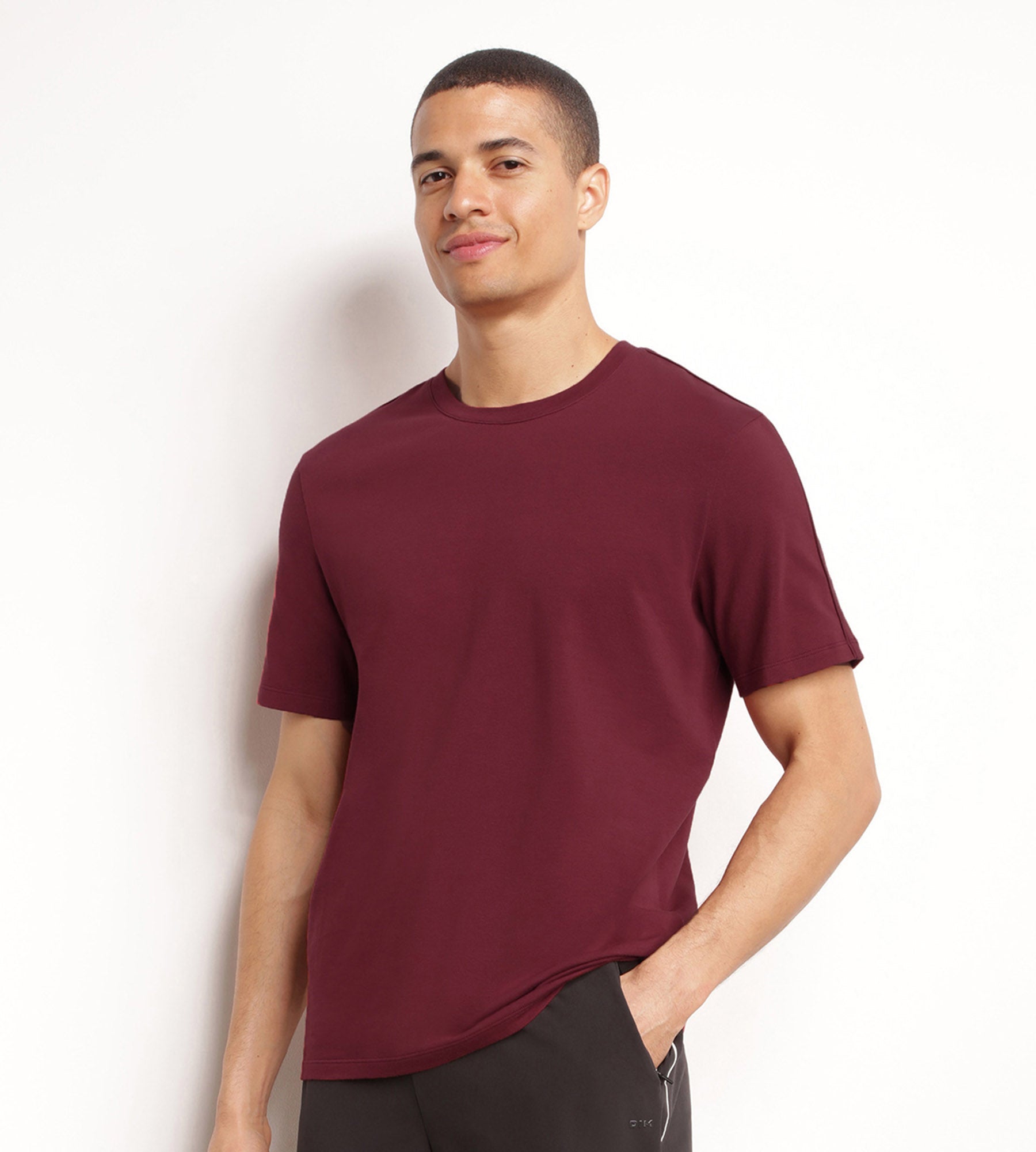 Men's Breathable Thermoregulating Bordeaux Jersey Sport T-Shirt - Perfect for Running, Gym & Outdoor Activities