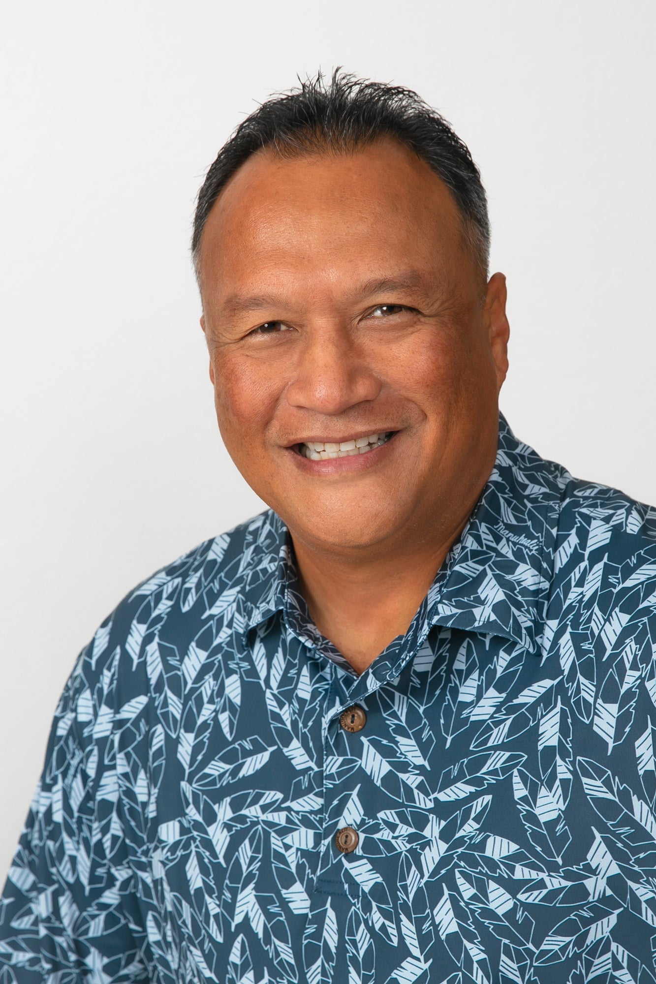 Bruce Kekuewa VIP - Premium Hawaiian Shirt for Men & Women | Stylish Aloha Shirt for Beach, Luau, Summer & Casual Wear | Perfect for Vacation, Party & Tropical Getaways
