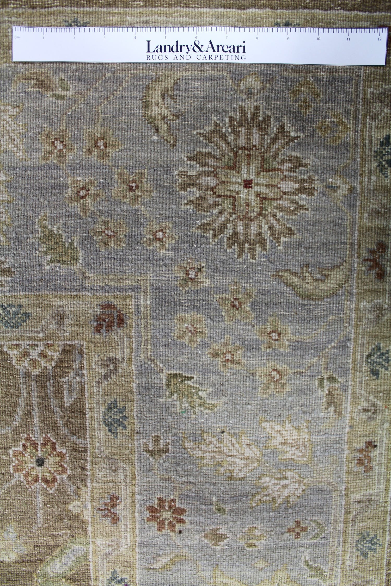 Handwoven Arabesque Traditional Rug - Authentic Persian Design, J62175 - Perfect for Living Room, Bedroom & Home Decor