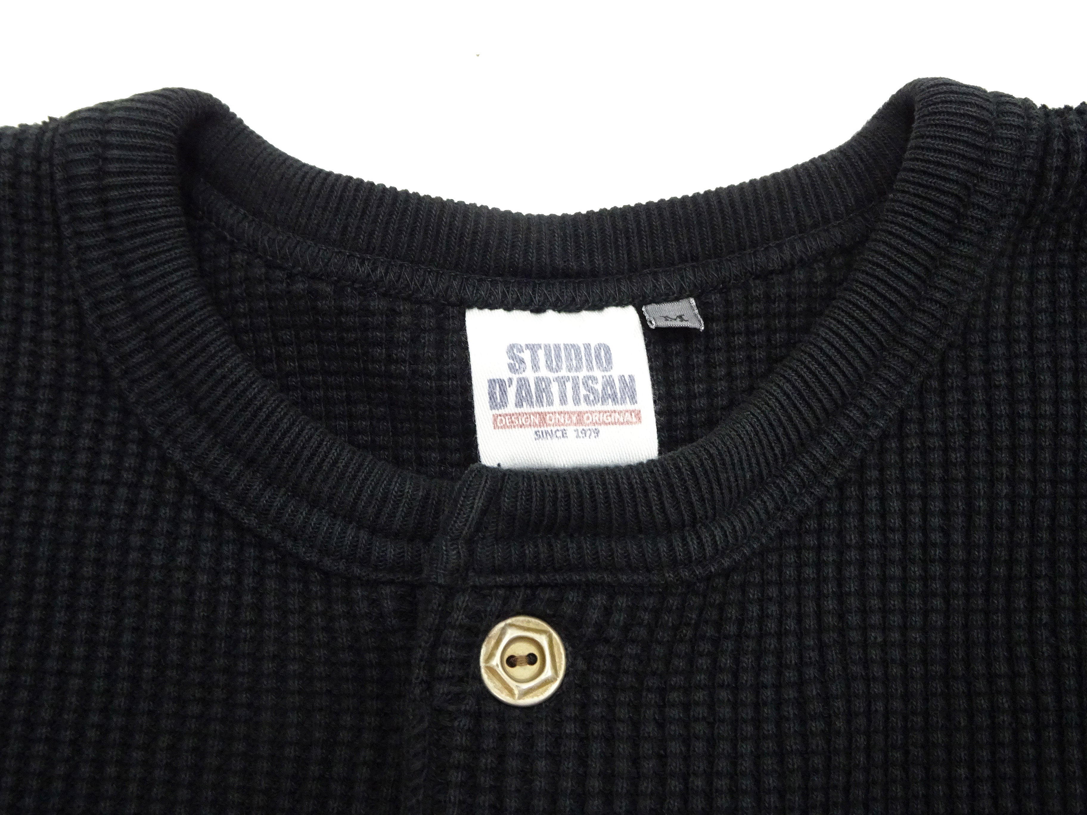 Studio D'artisan Men's Waffle Knit Thermal Henley T-Shirt - Long Sleeve Casual Shirt with 3-Button Placket, Heavyweight Thermal Tee (Model 9937) in Black - Perfect for Winter Layering and Outdoor Activities